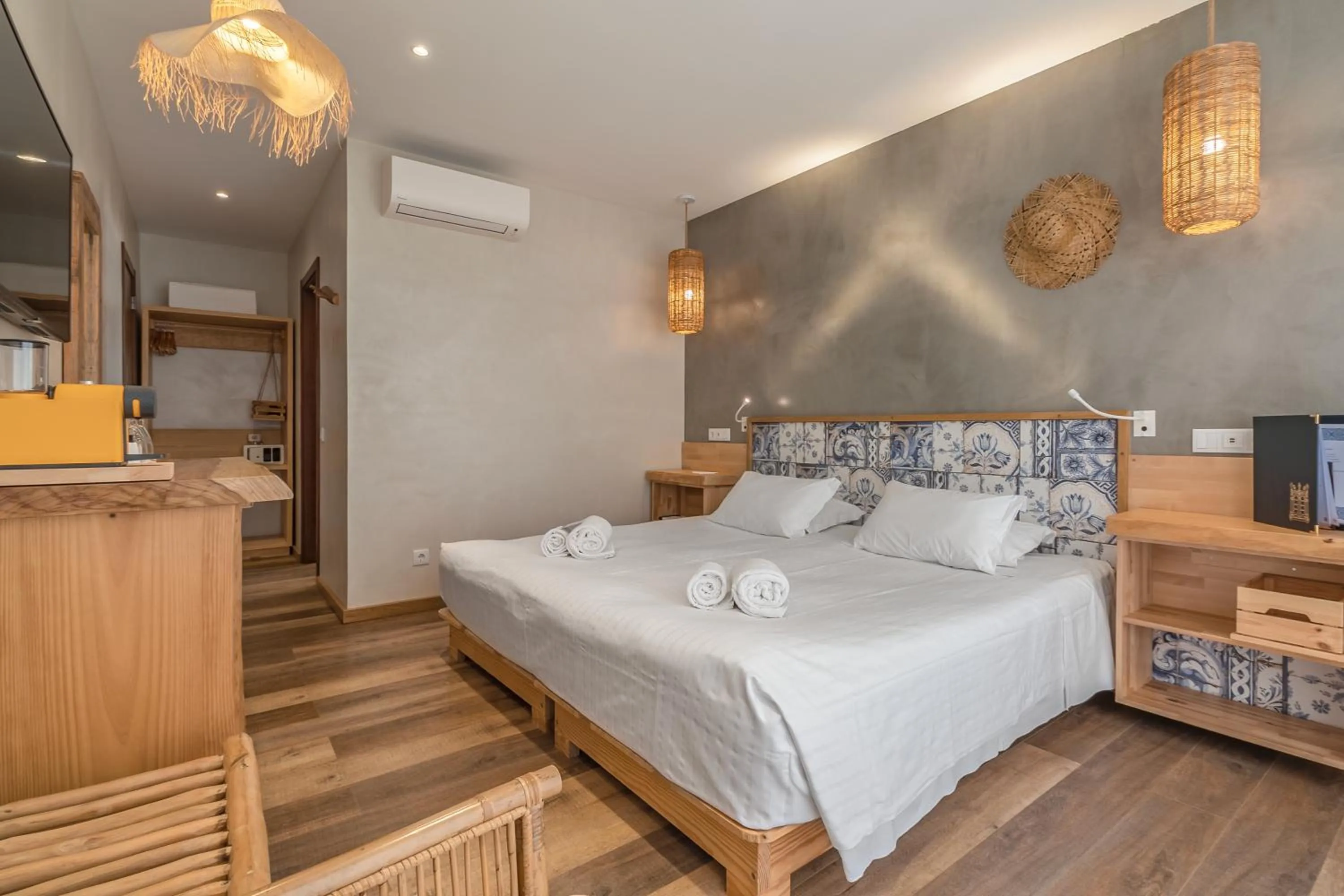 Bed in Charming Residence & Guest House Dom Manuel I Adults only