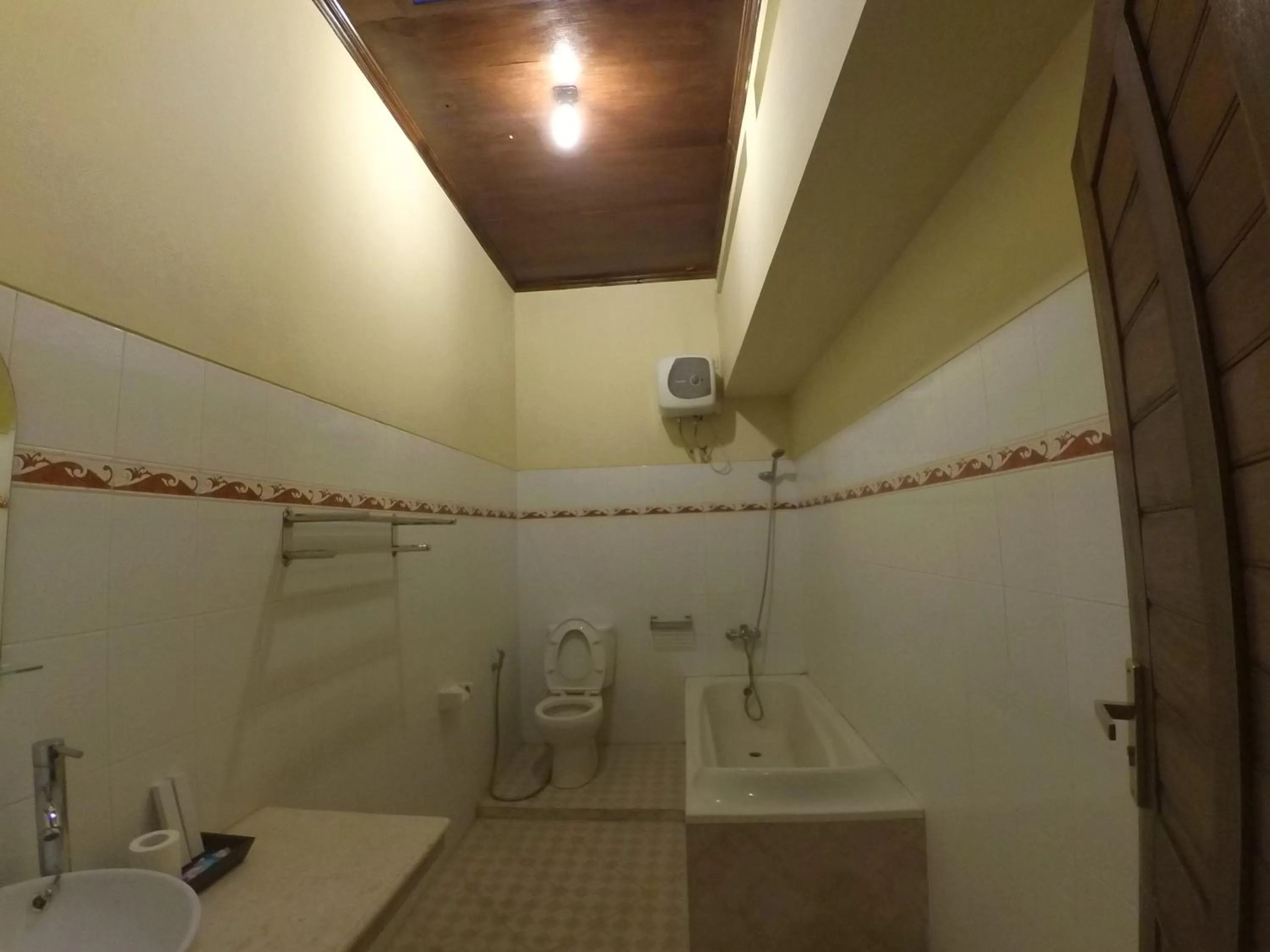 Shower in Alam Jogja Resort Mitra RedDoorz