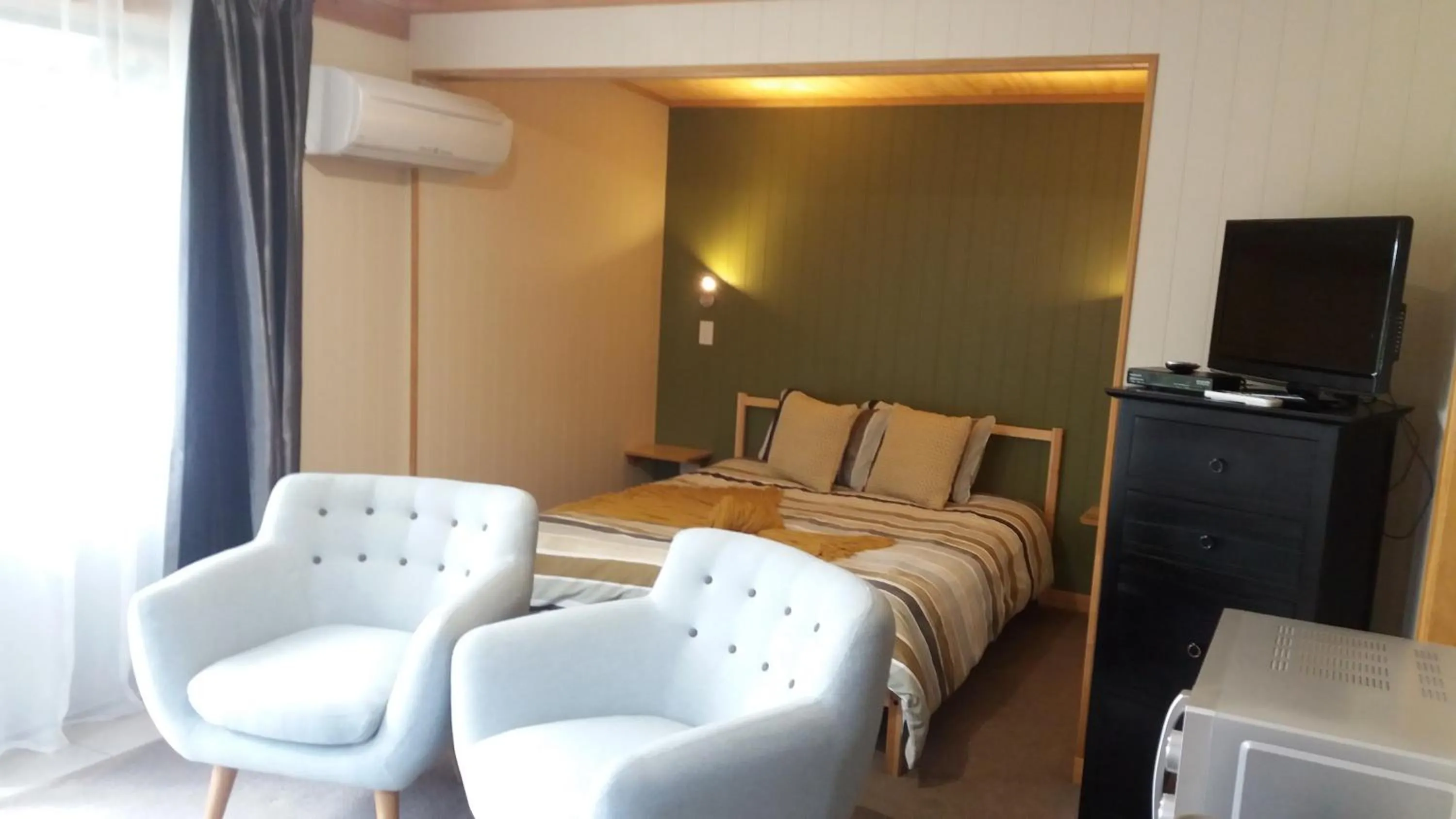 Photo of the whole room in Peak Sport Chalet