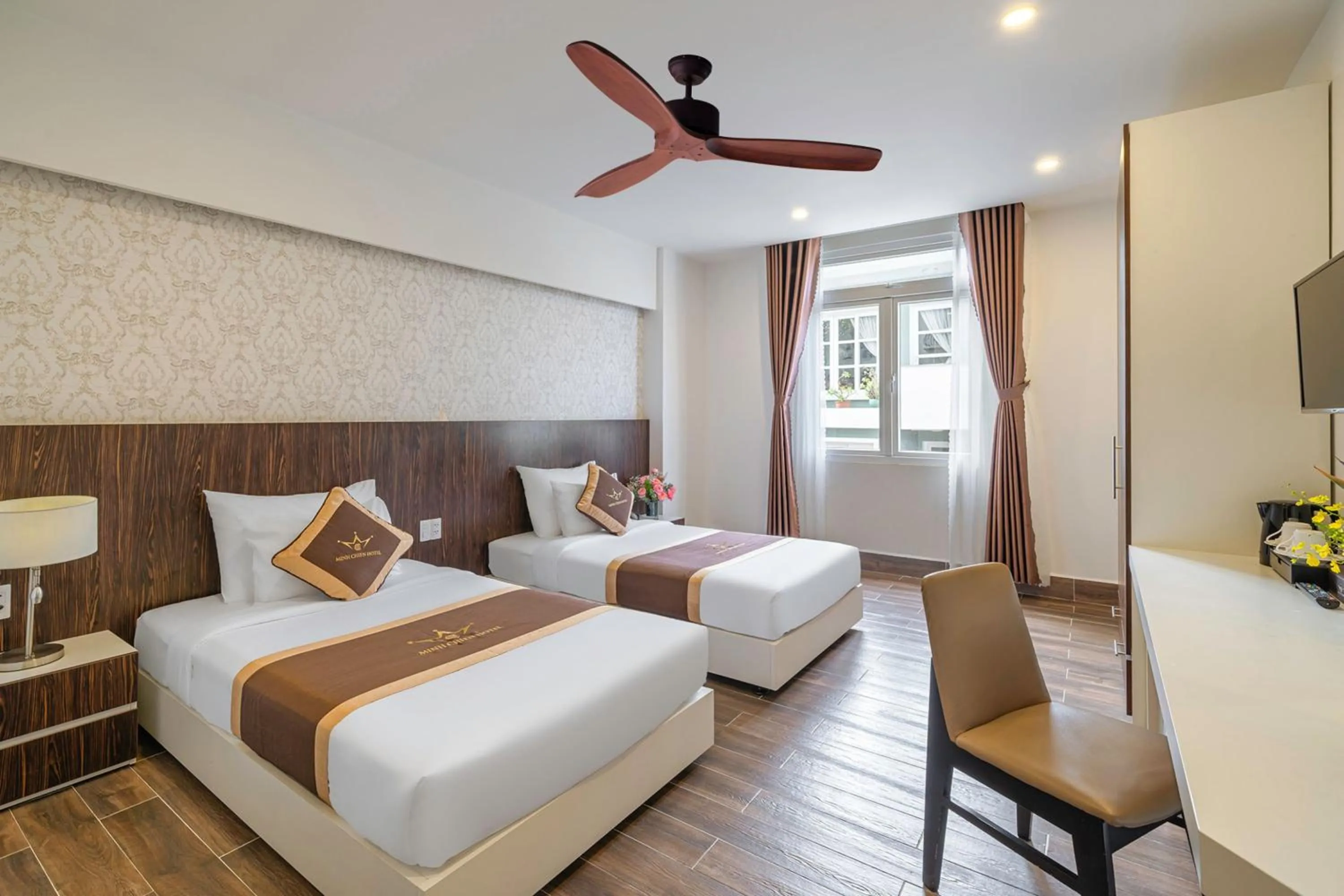 fireplace, Bed in Minh Chien Hotel