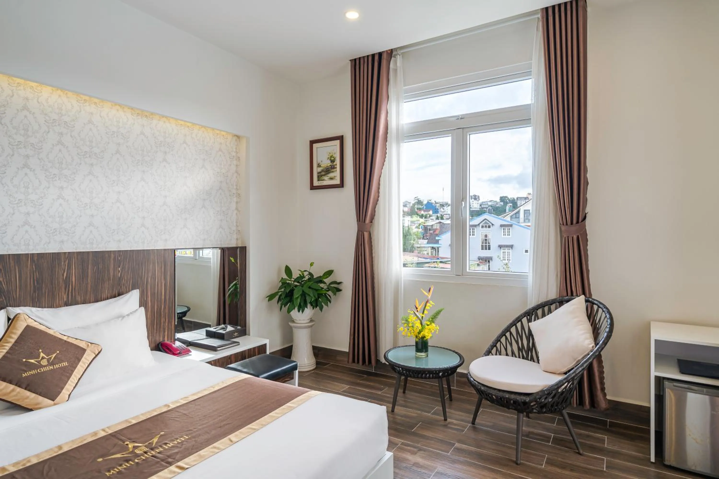 Photo of the whole room, Bed in Minh Chien Hotel