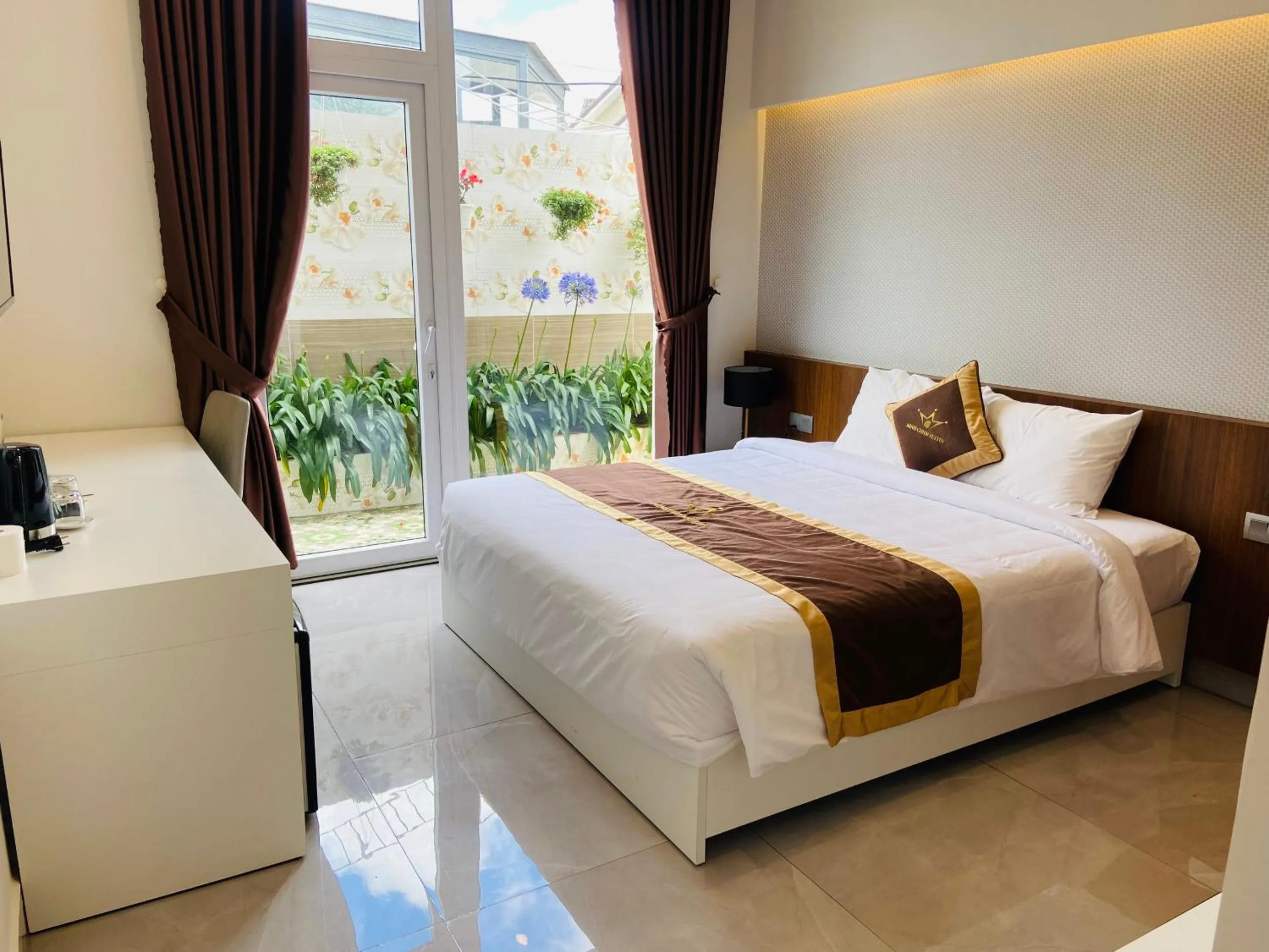 Bedroom, Bed in Minh Chien Hotel