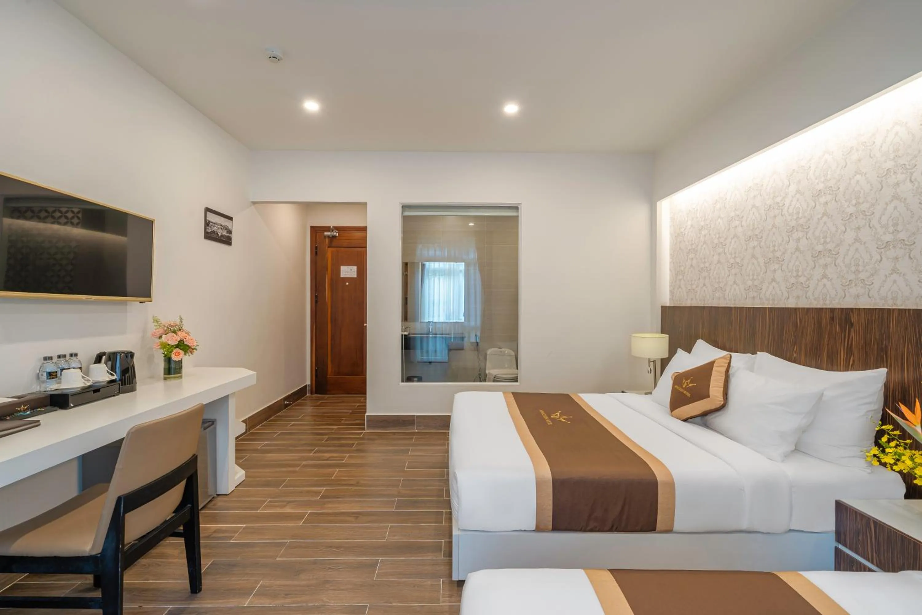 Photo of the whole room, Bed in Minh Chien Hotel