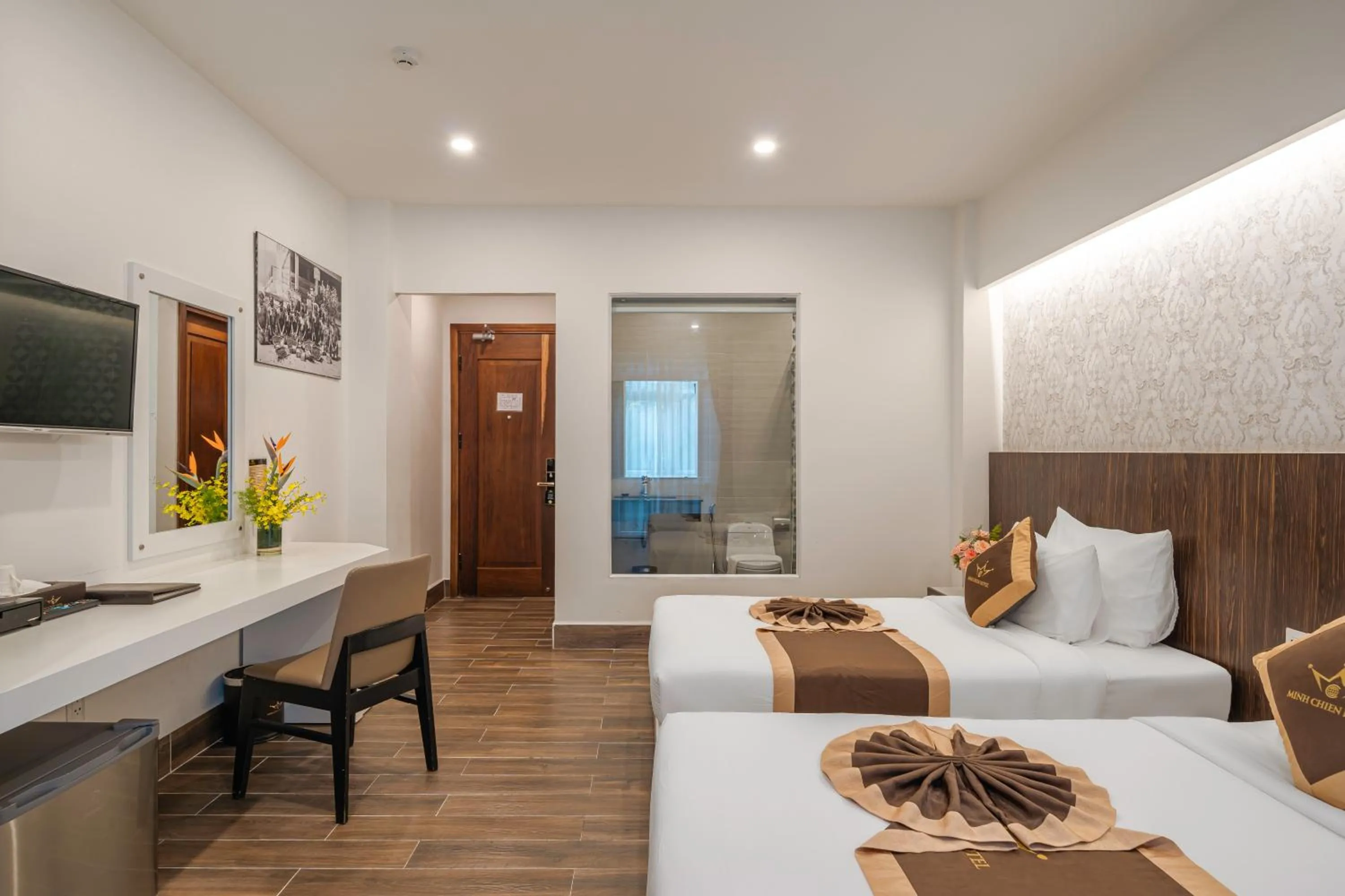 Bedroom, Bed in Minh Chien Hotel