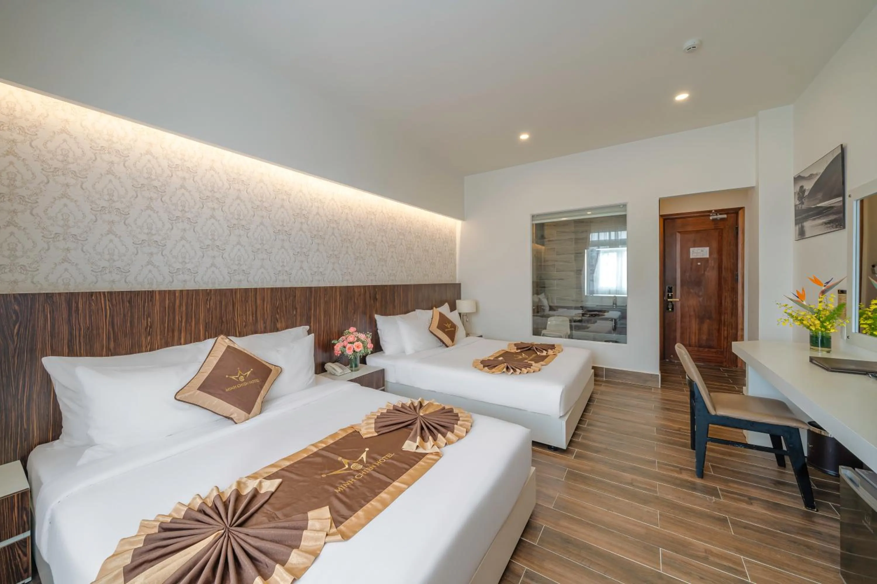 Bedroom, Bed in Minh Chien Hotel