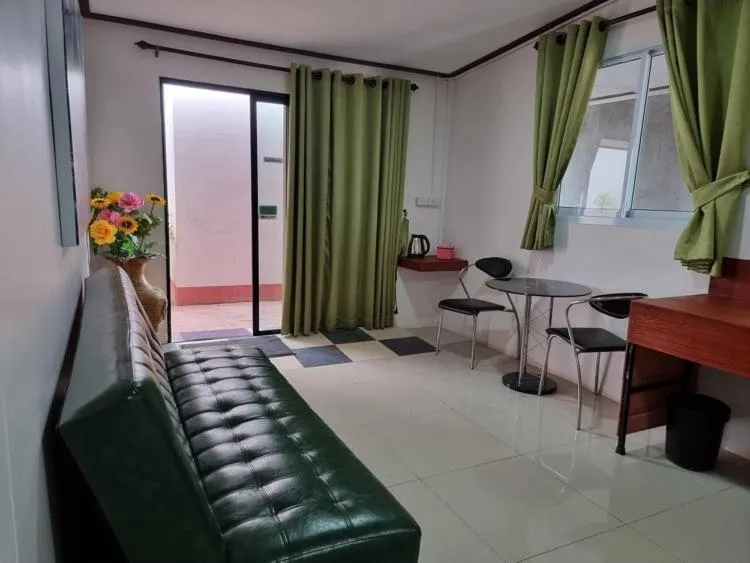 Baan Sabaijai Resort