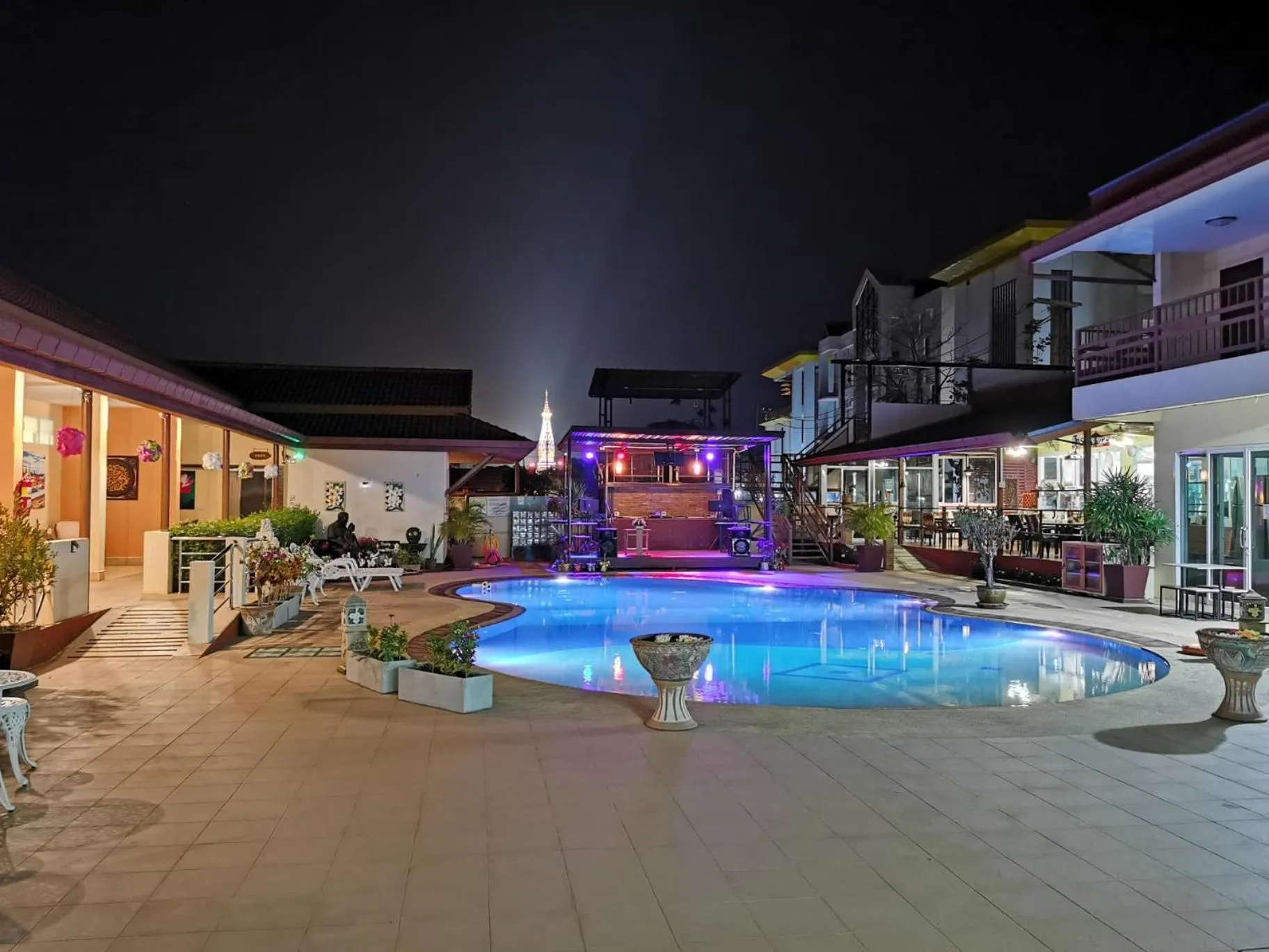 Baan Sabaijai Resort