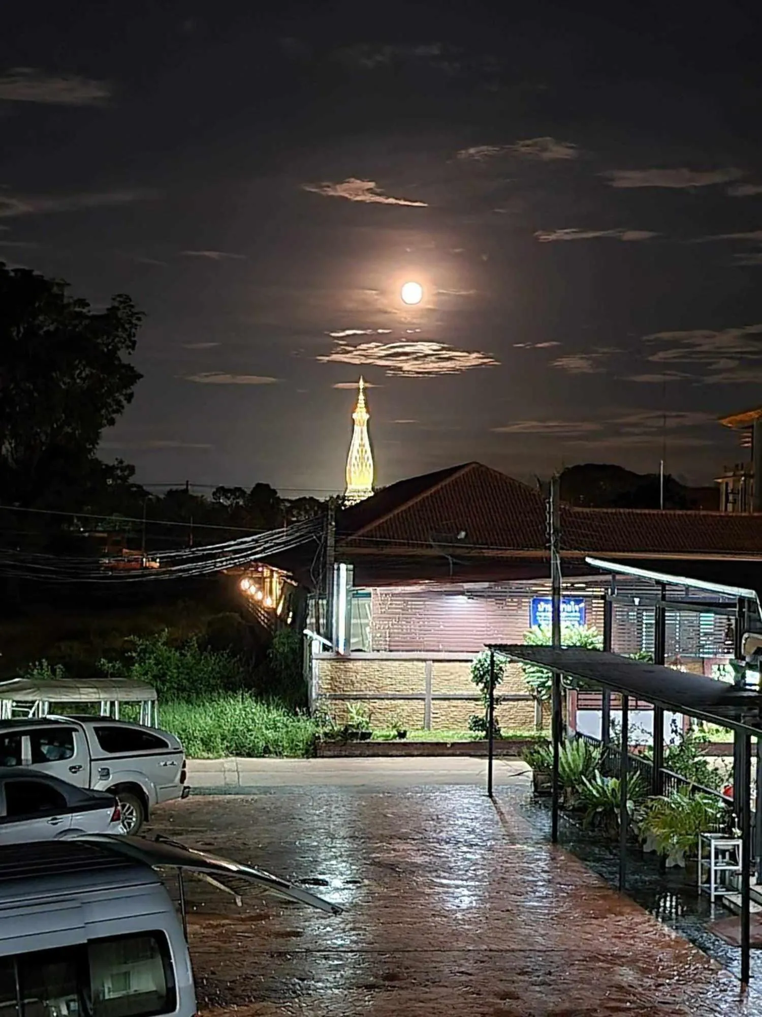 Baan Sabaijai Resort