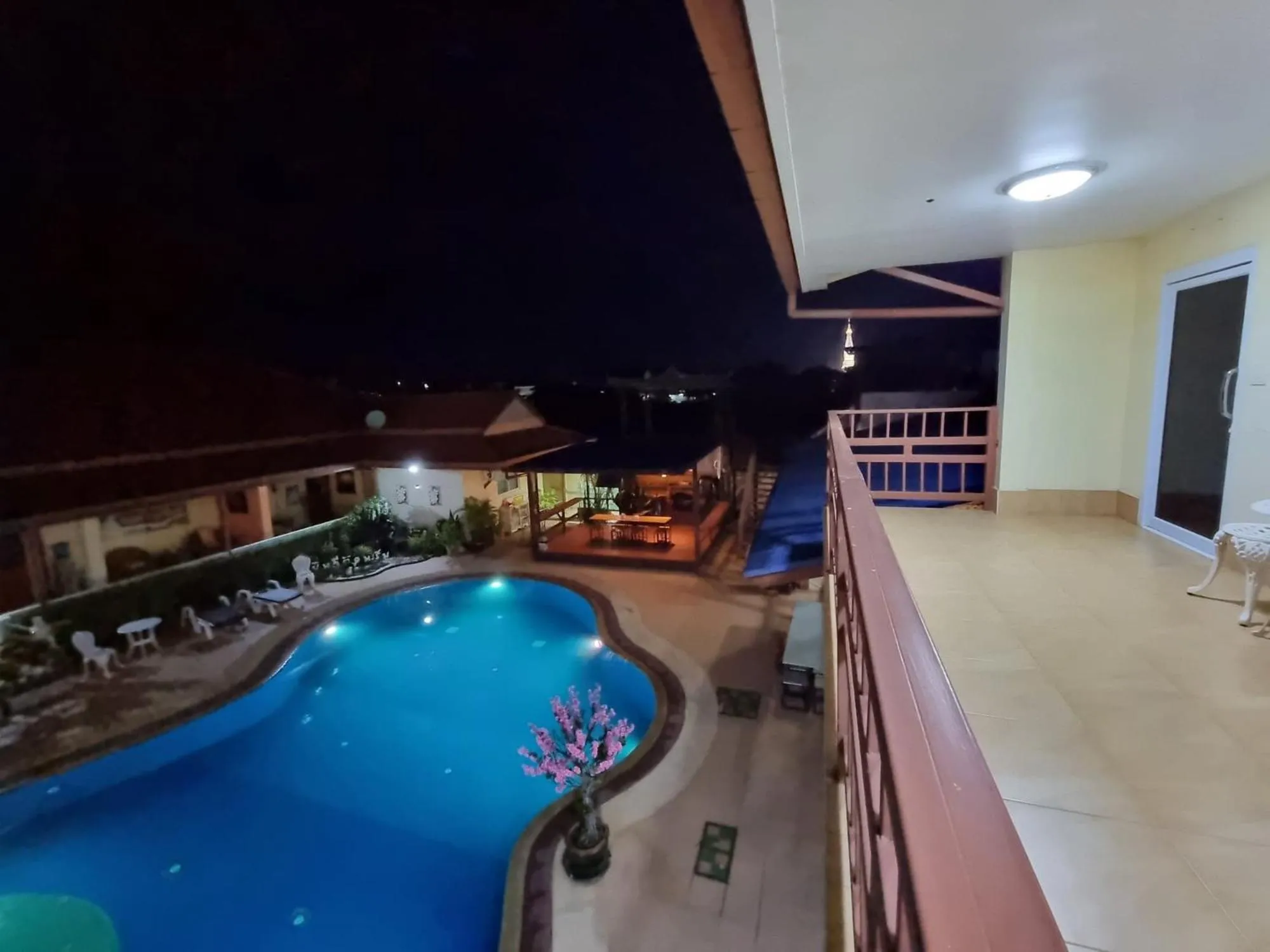 Baan Sabaijai Resort