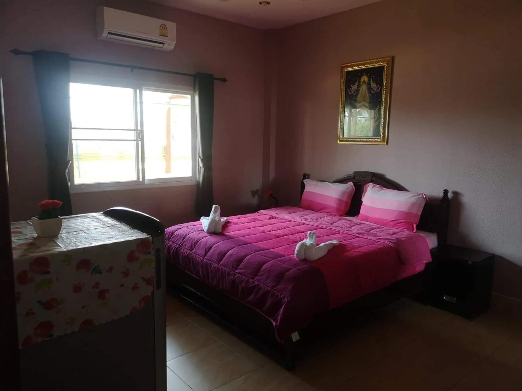 Bed in Baan Sabaijai Resort