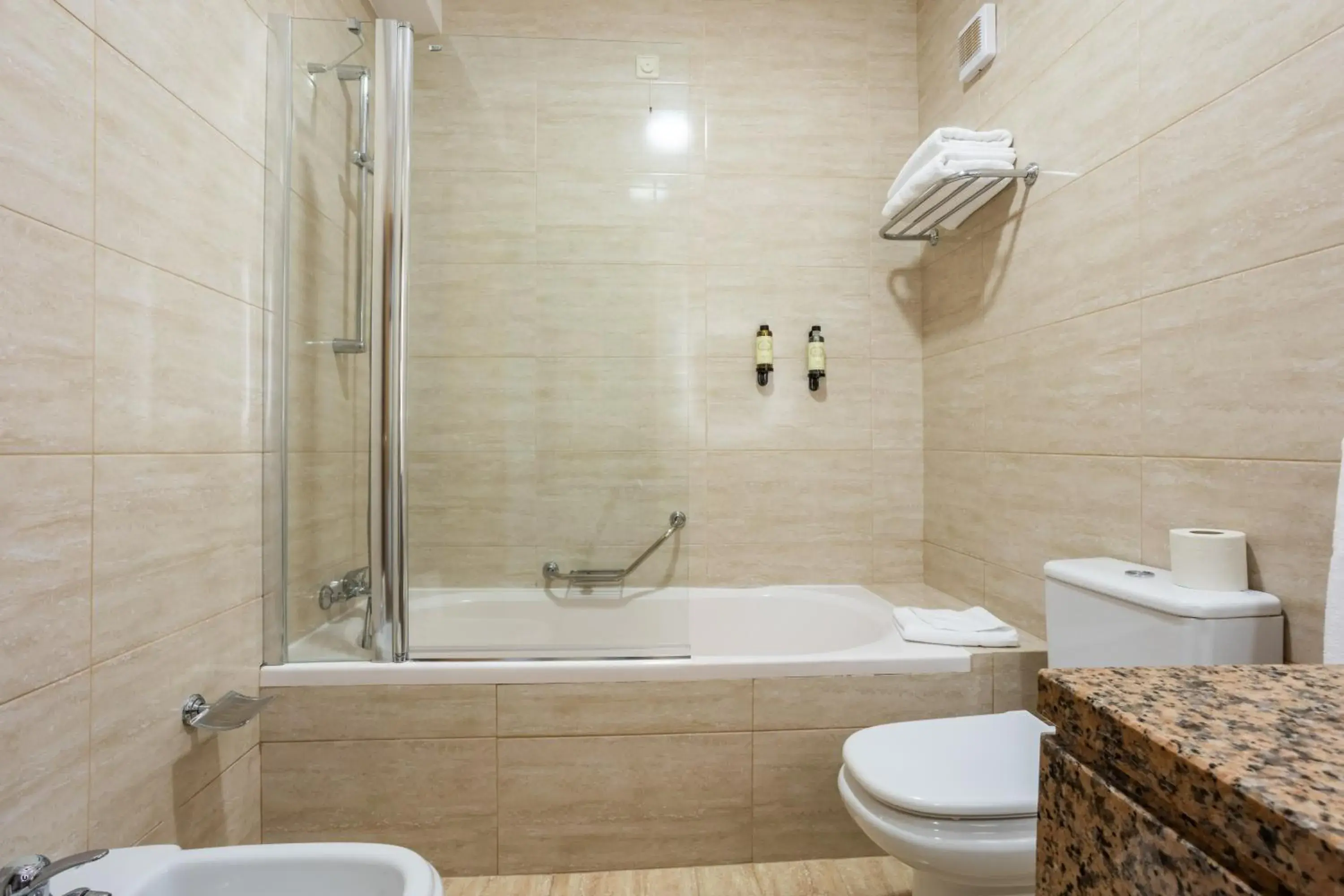 Twin Room in Hotel Sao Jorge Garden Twin Room in Hotel Sao Jorge Garden