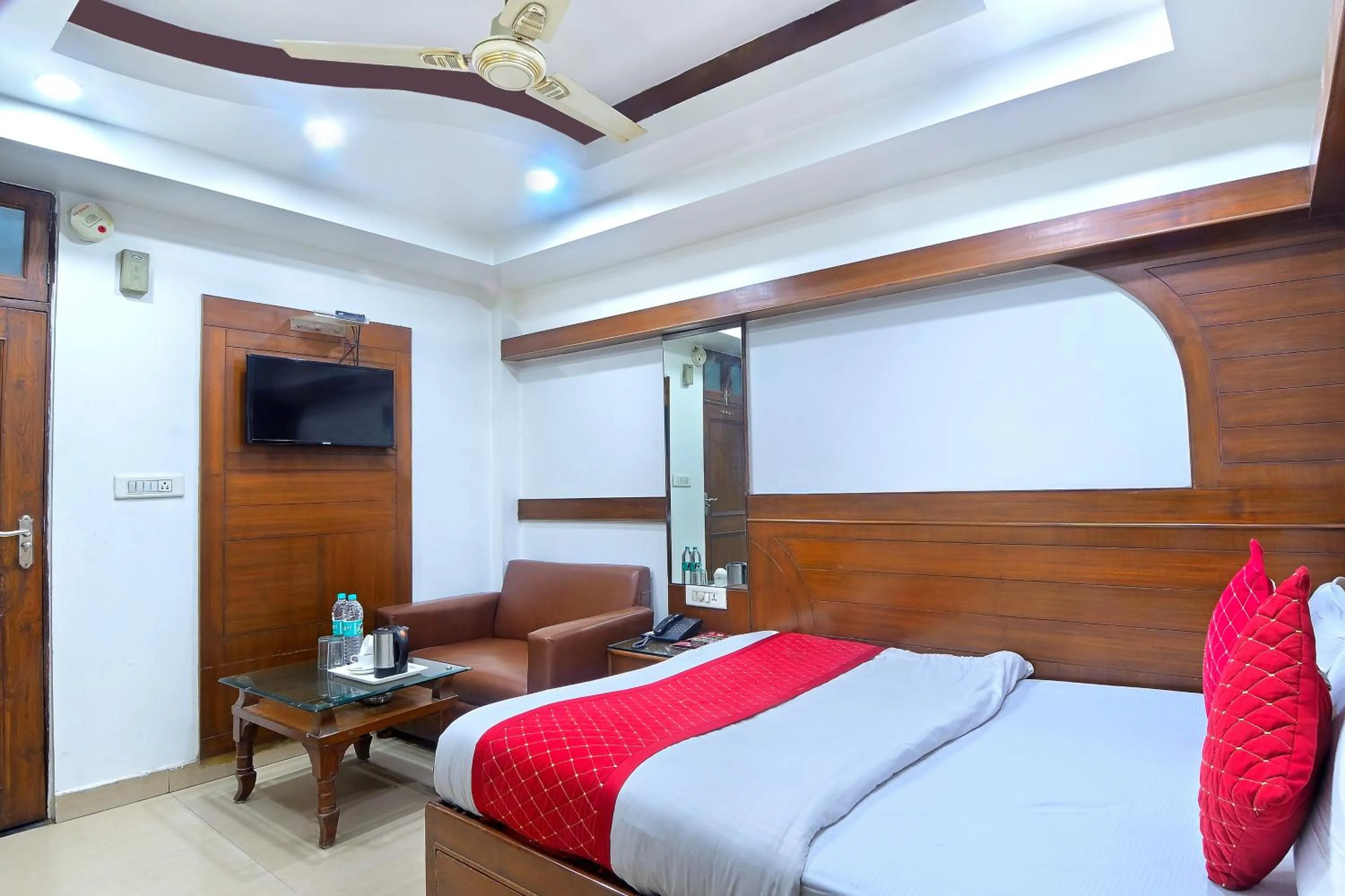 Bed in Hotel Maharani -New Delhi Railway Station - Paharganj