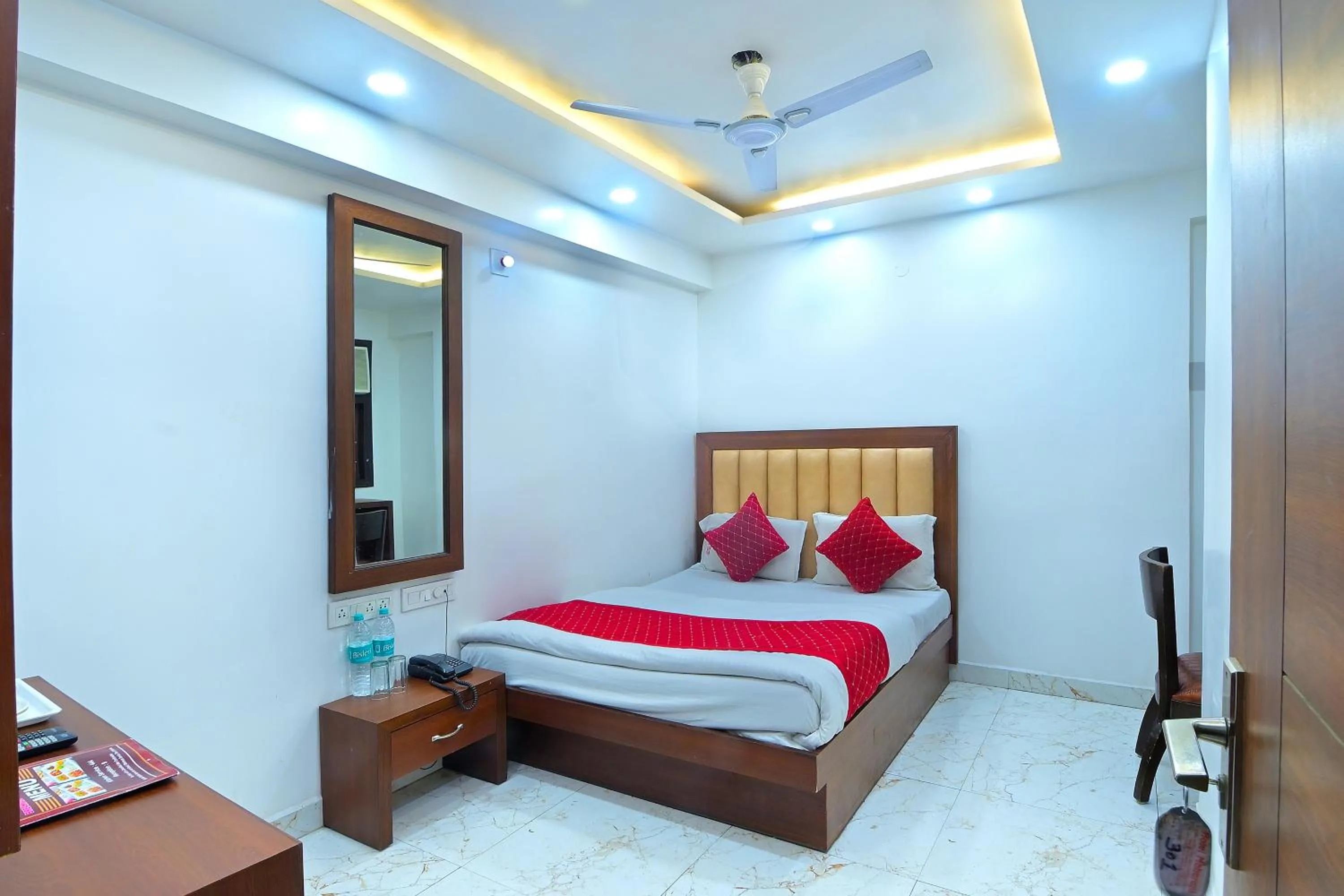 Bed in Hotel Maharani -New Delhi Railway Station - Paharganj