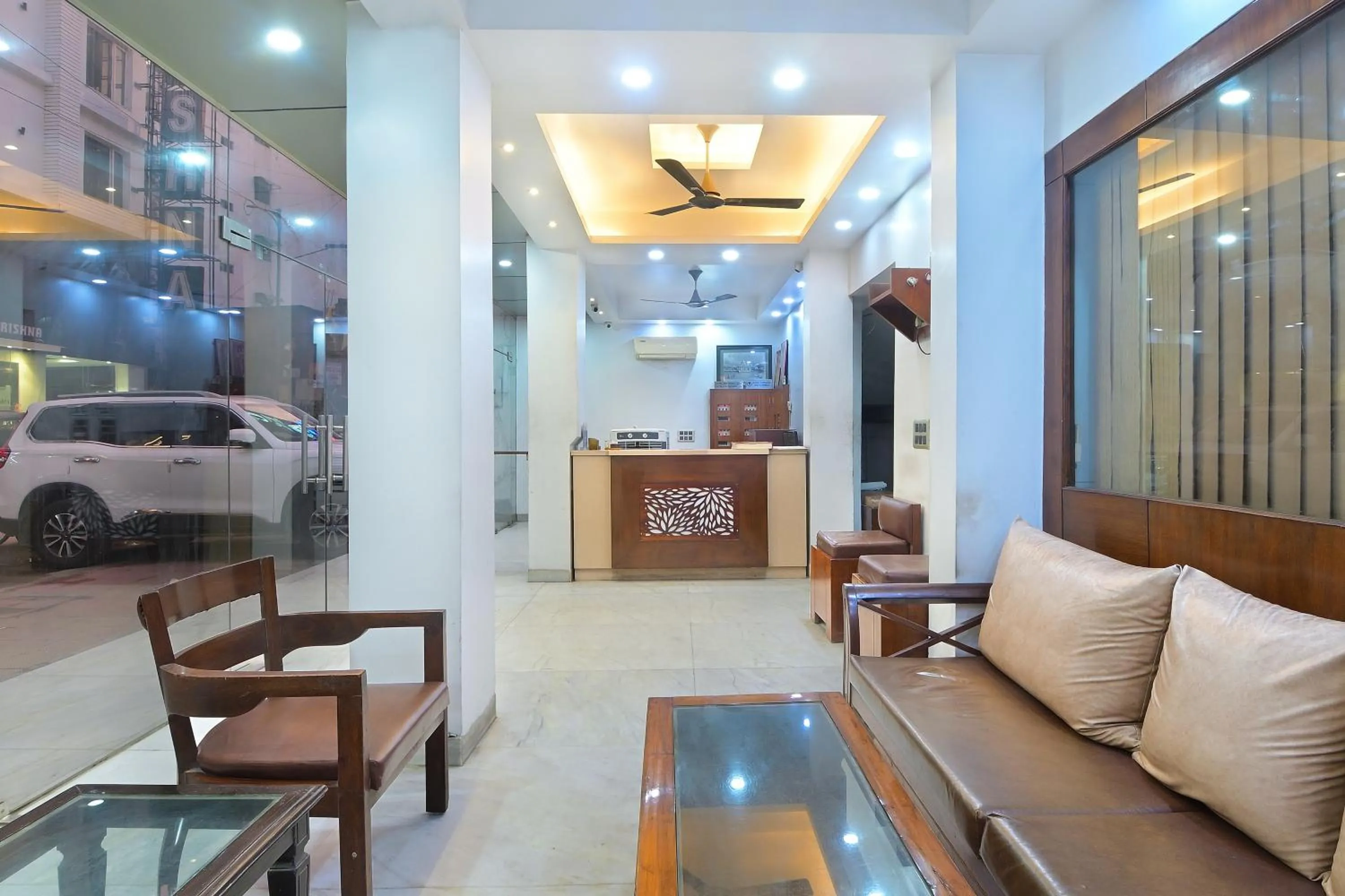 Lobby or reception in Hotel Maharani -New Delhi Railway Station - Paharganj
