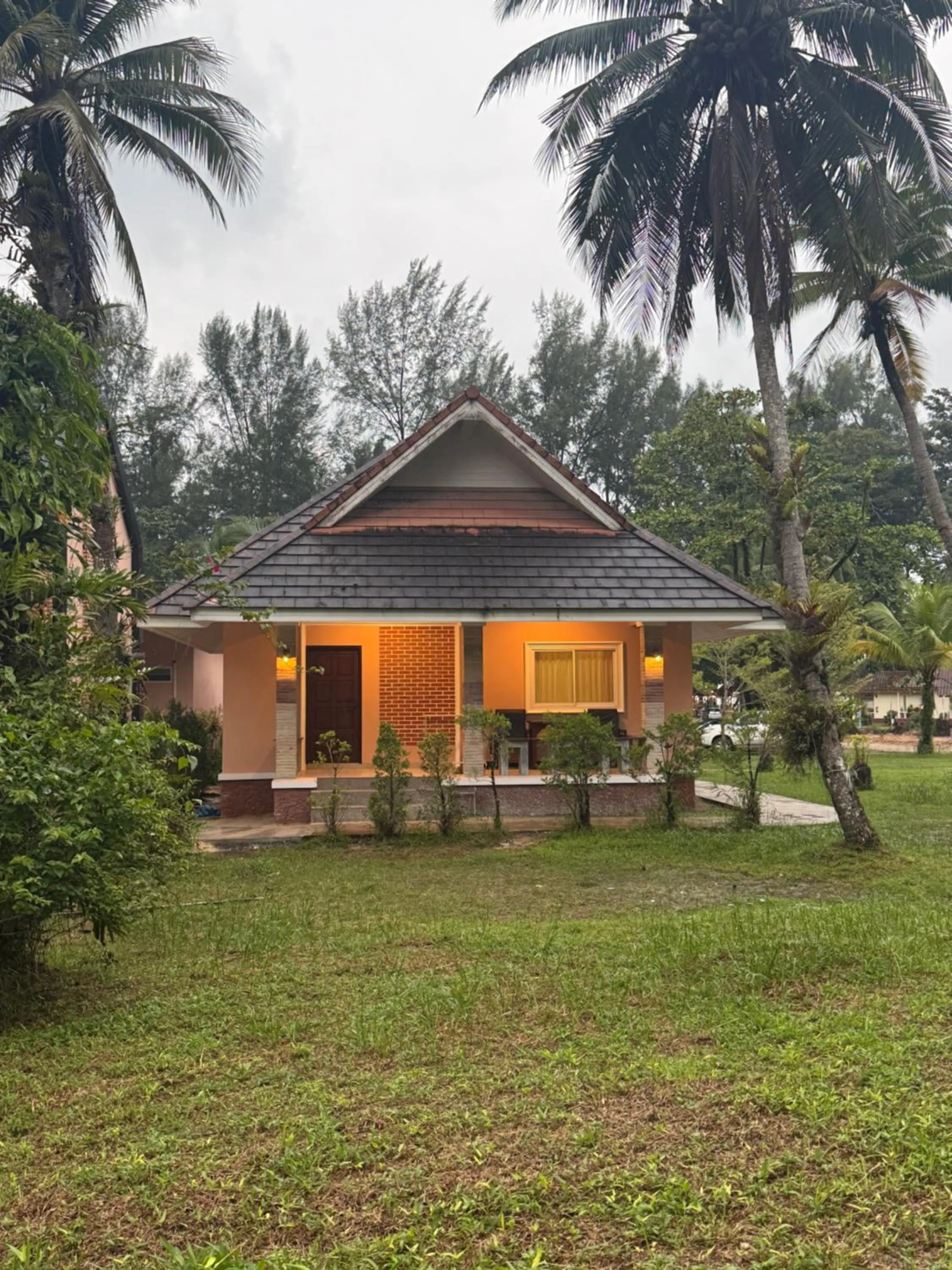 Ao Thong beach Resort