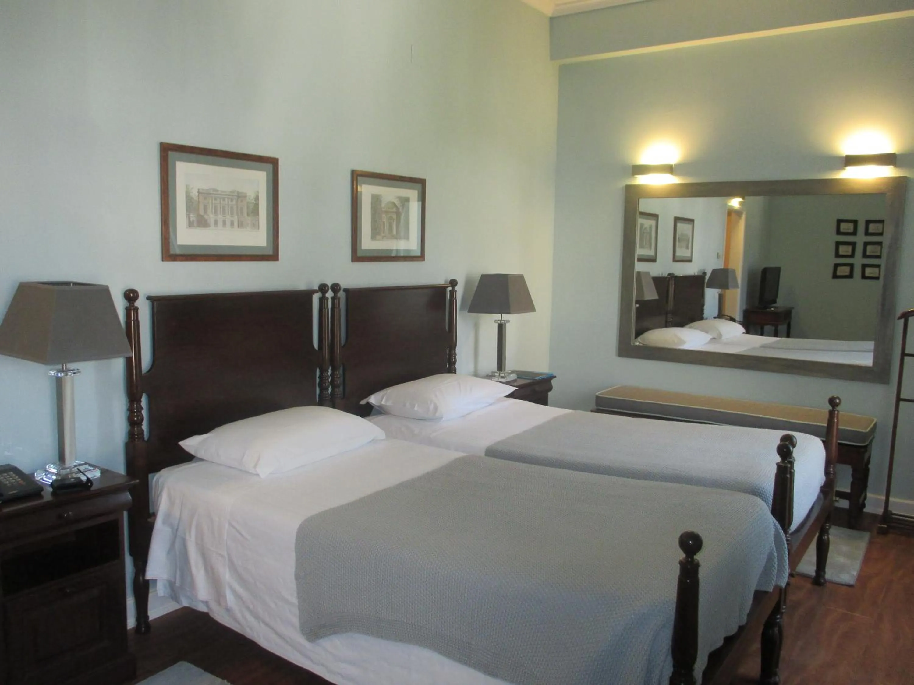 Bedroom, Bed in Grande Hotel das Caldas da Felgueira