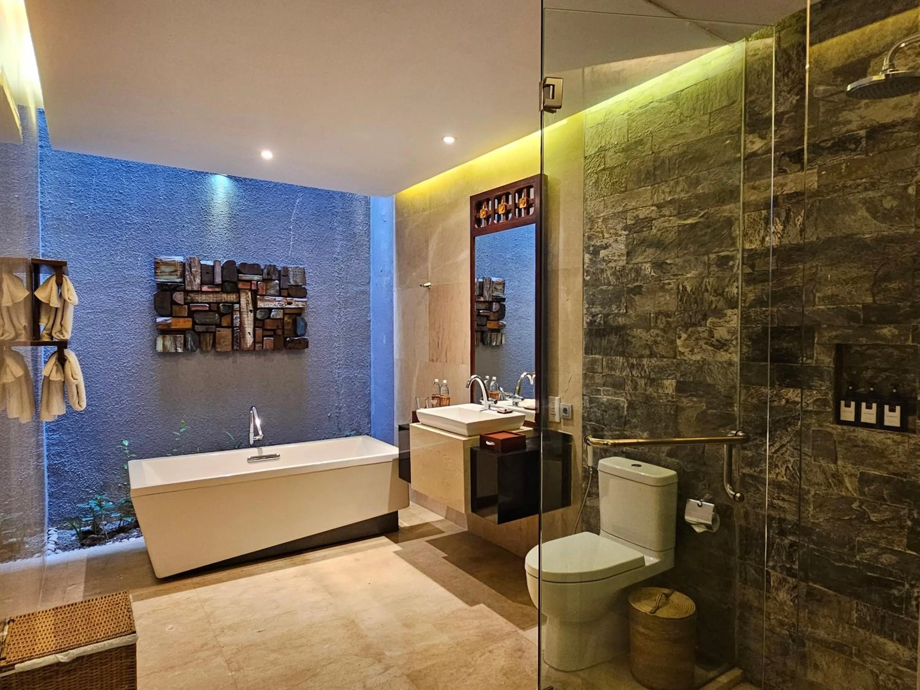 Bathroom in Seminyak Icon - by Karaniya Experience - CHSE certified
