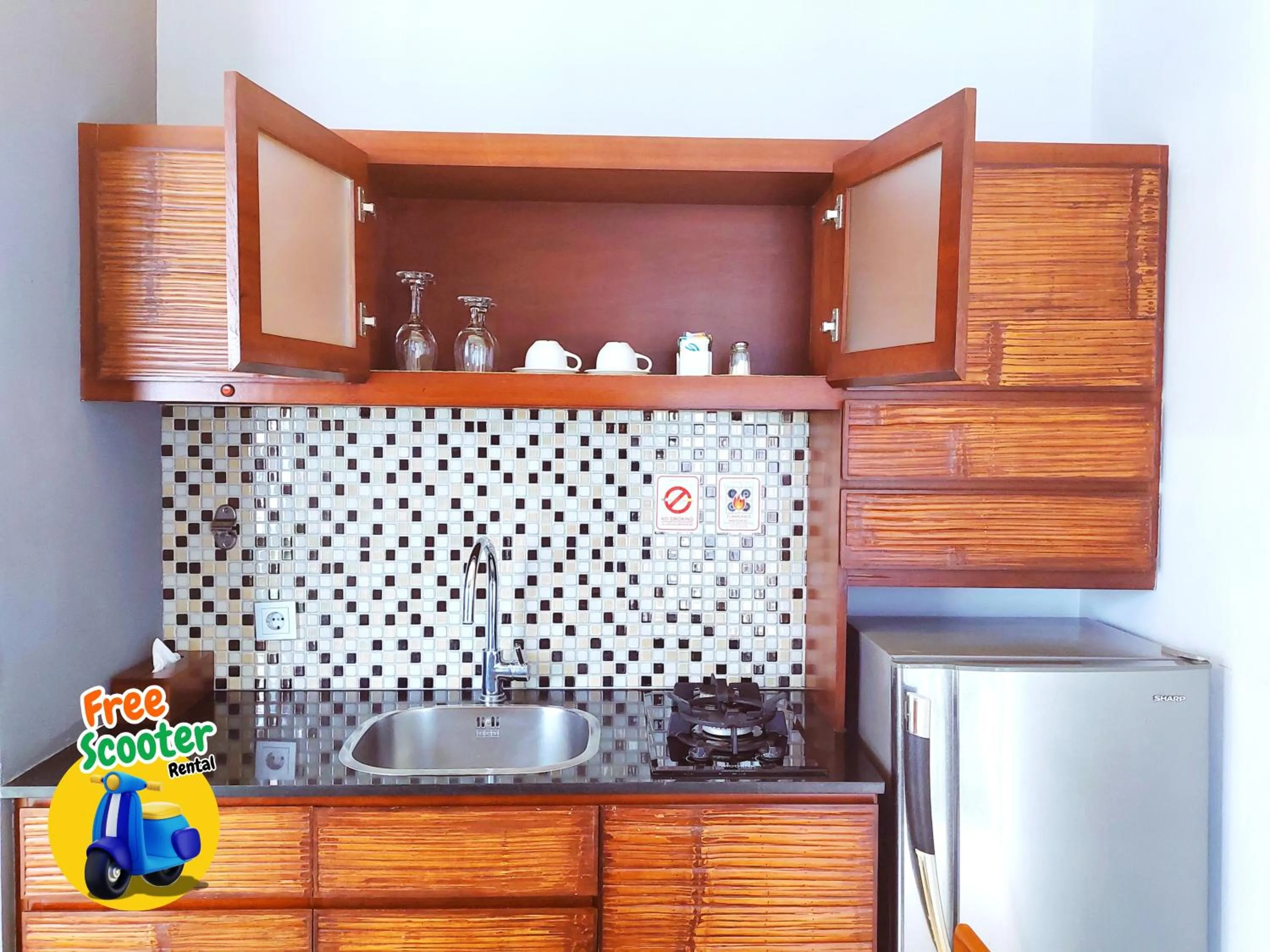 Kitchen or kitchenette in Seminyak Icon - by Karaniya Experience - CHSE certified