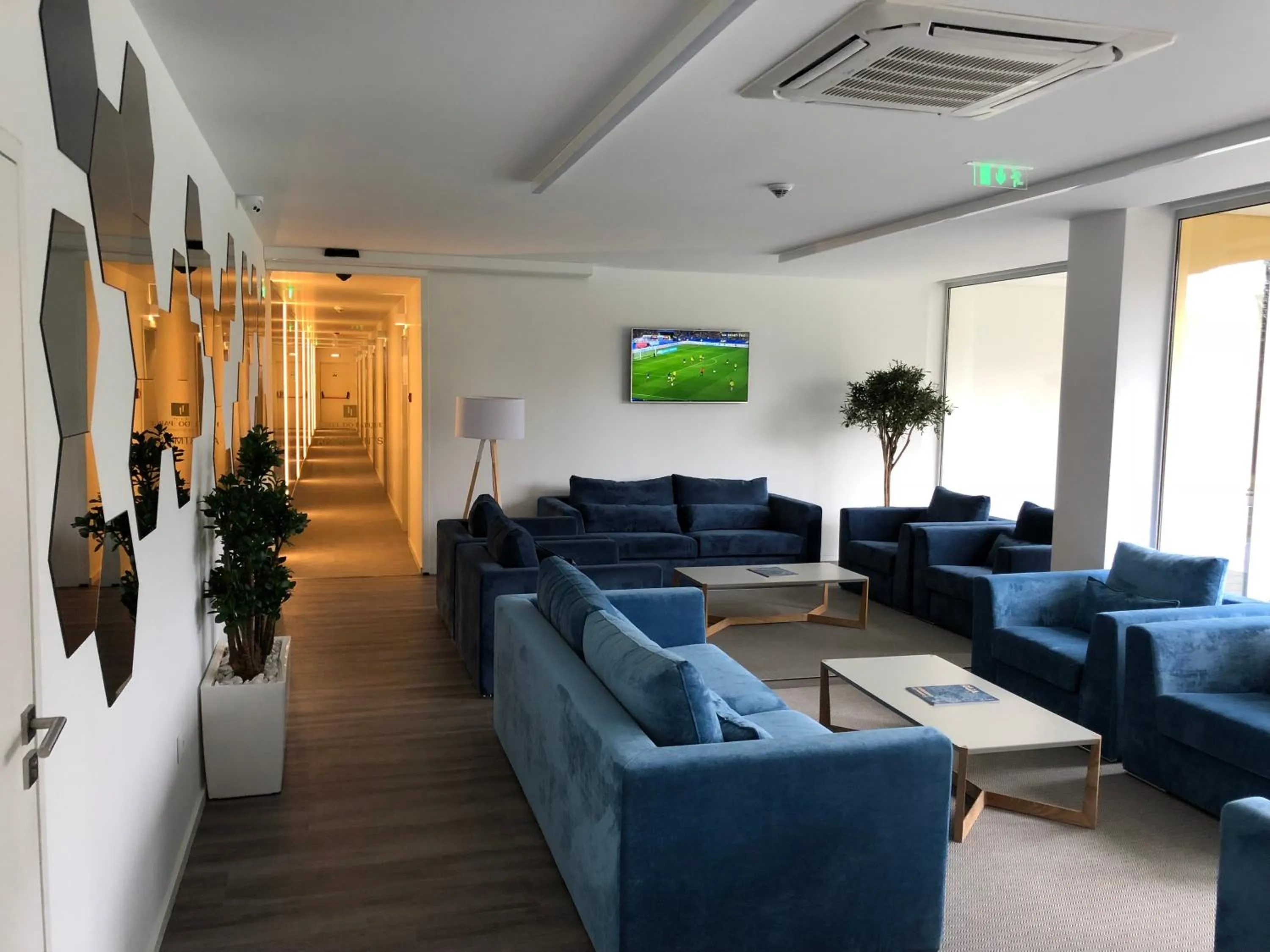 Communal lounge/ TV room in Hotel do Parque