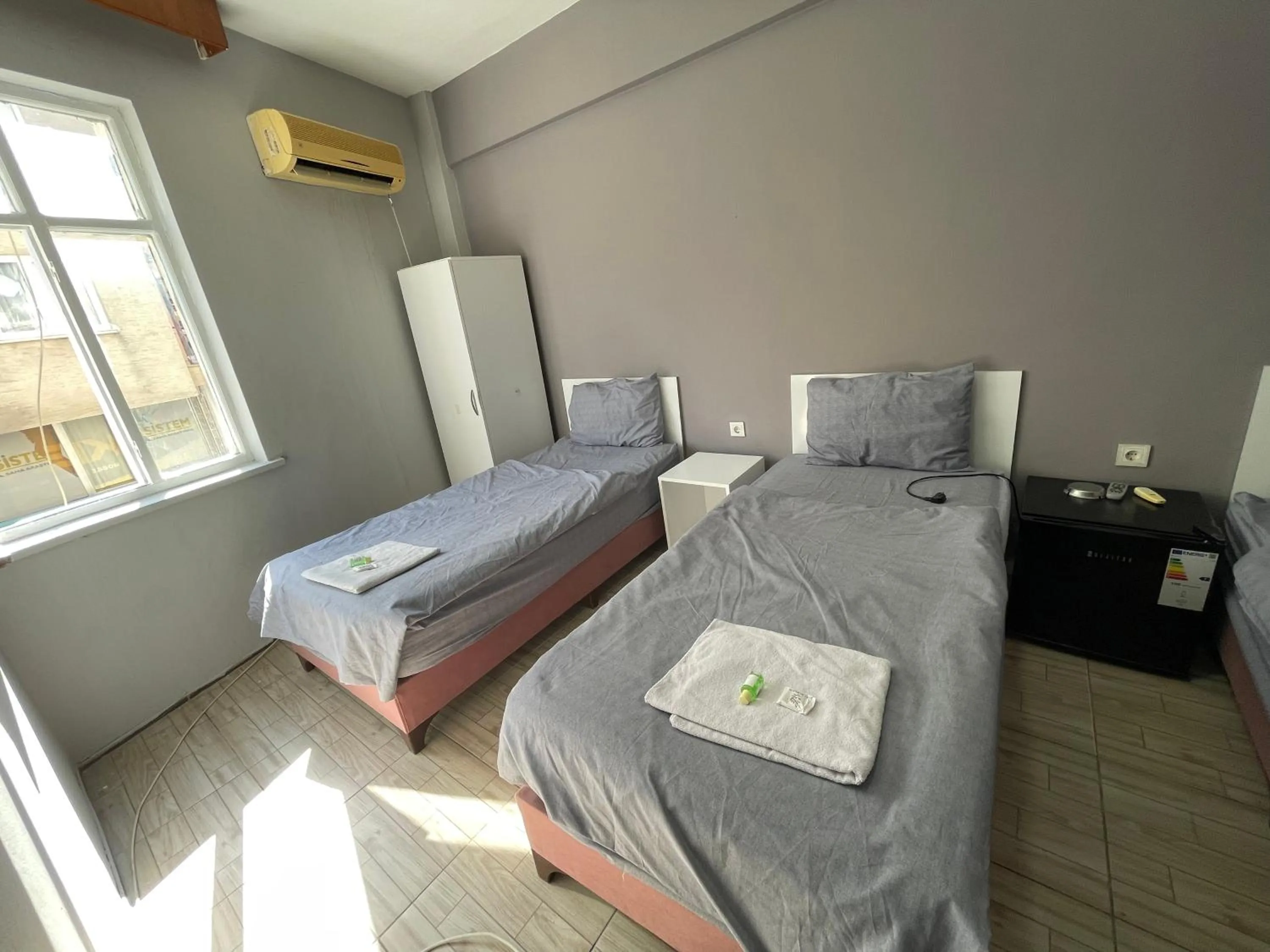 Photo of the whole room, Bed in Ersoy Ak Pansiyon