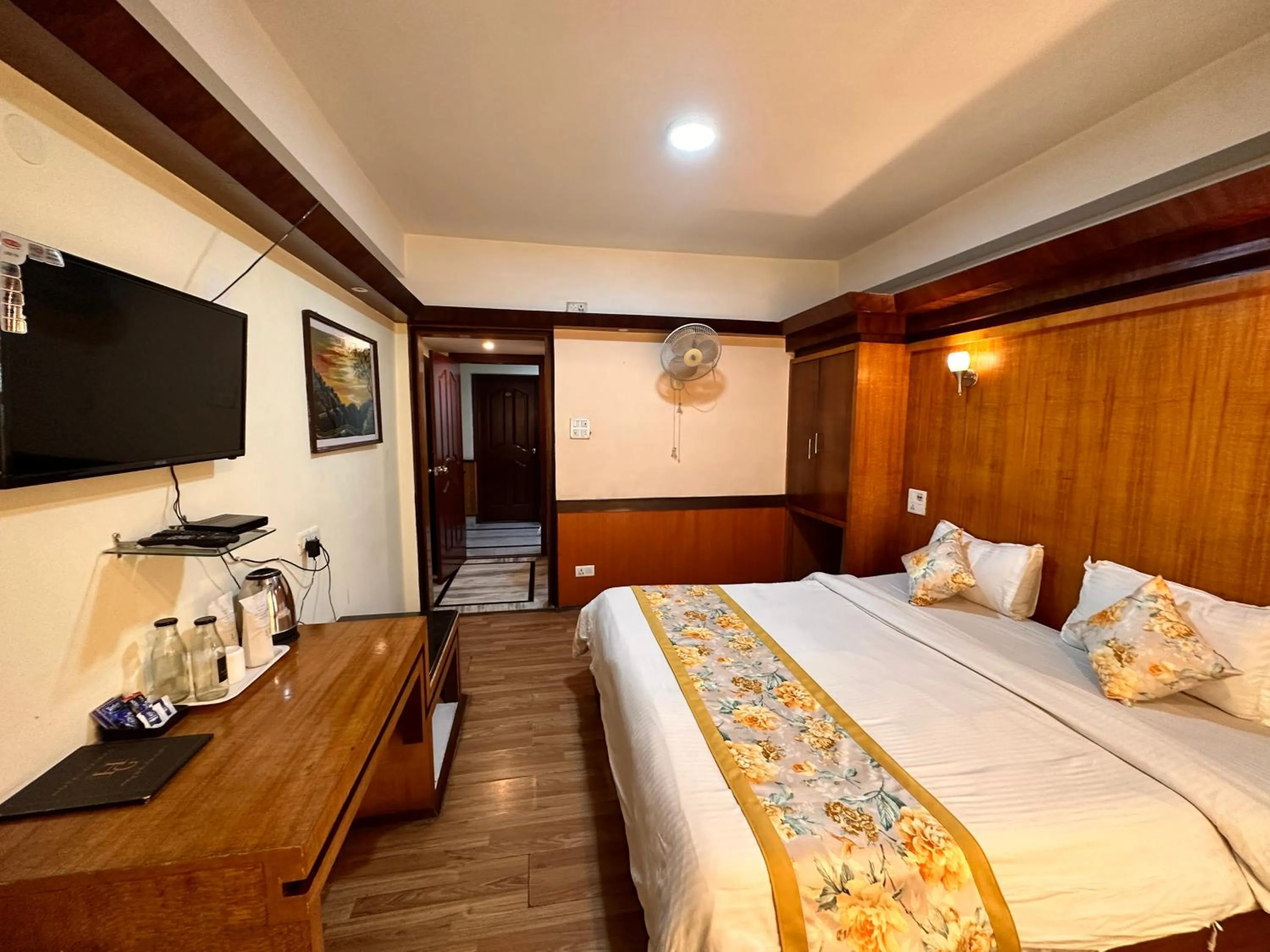 Bed in Hotel Gajraj