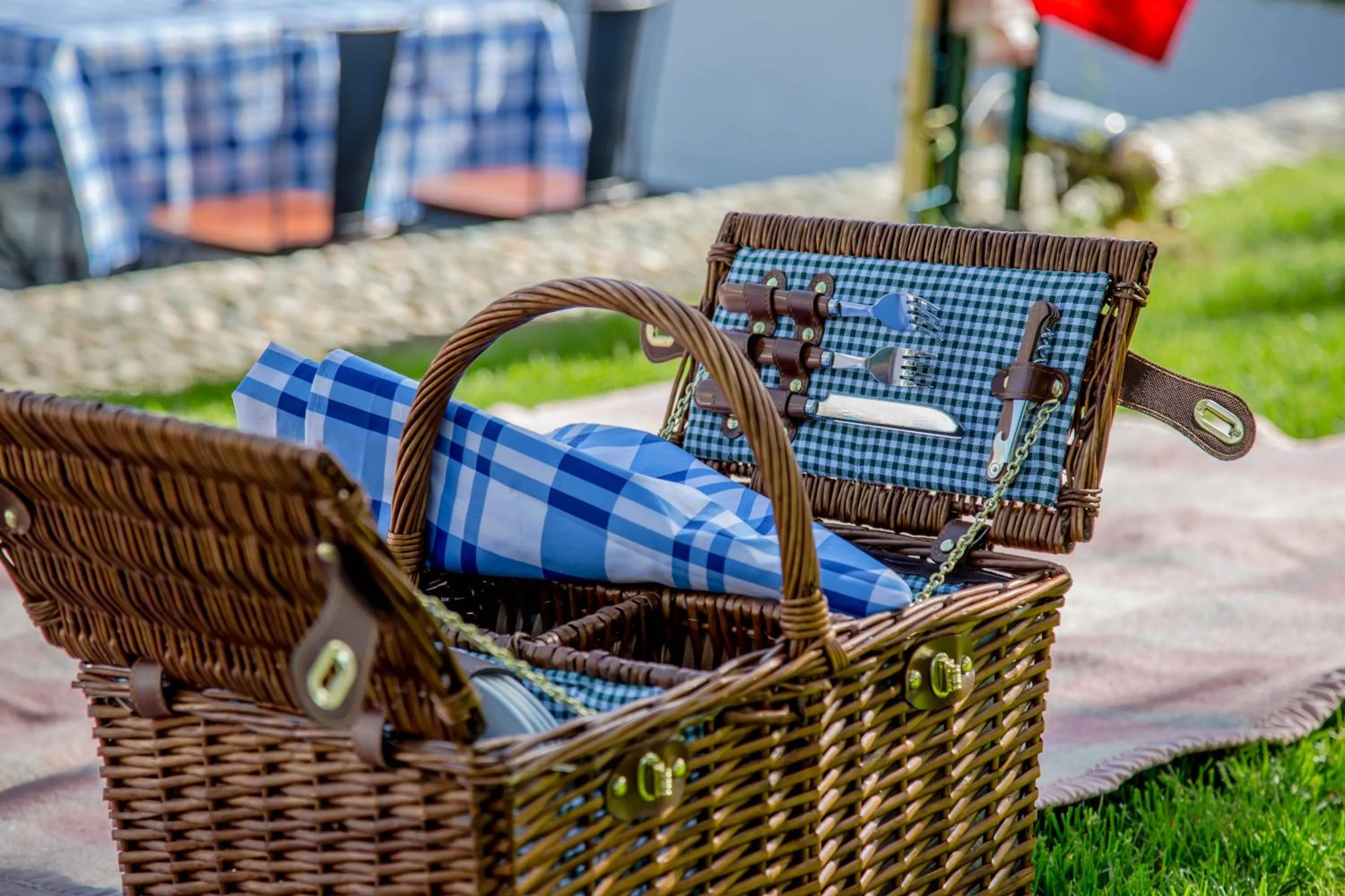 Spring in Caro Hotel