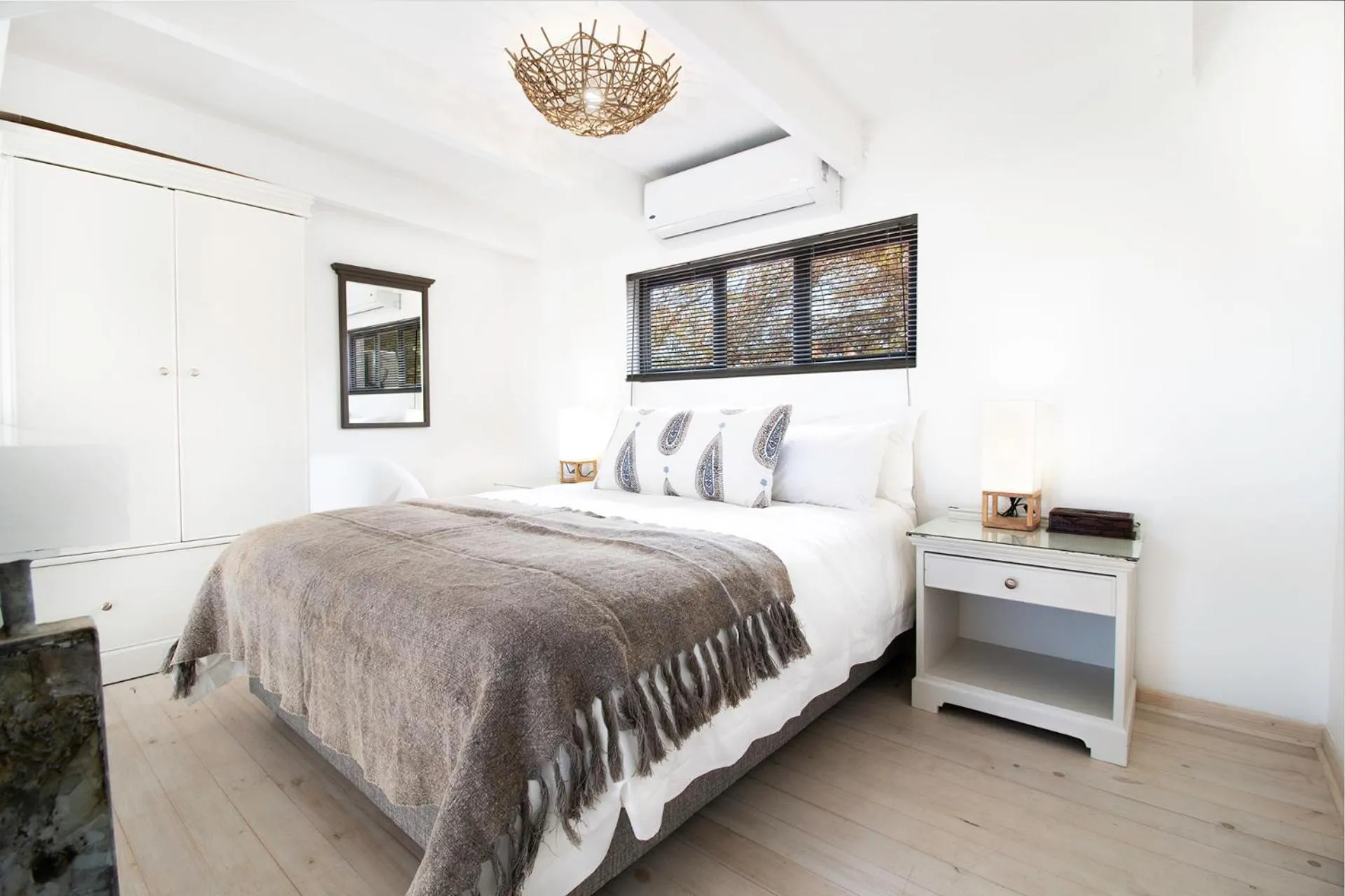 Bed in Karoo Retreat- Self Catering Villas and Guest House