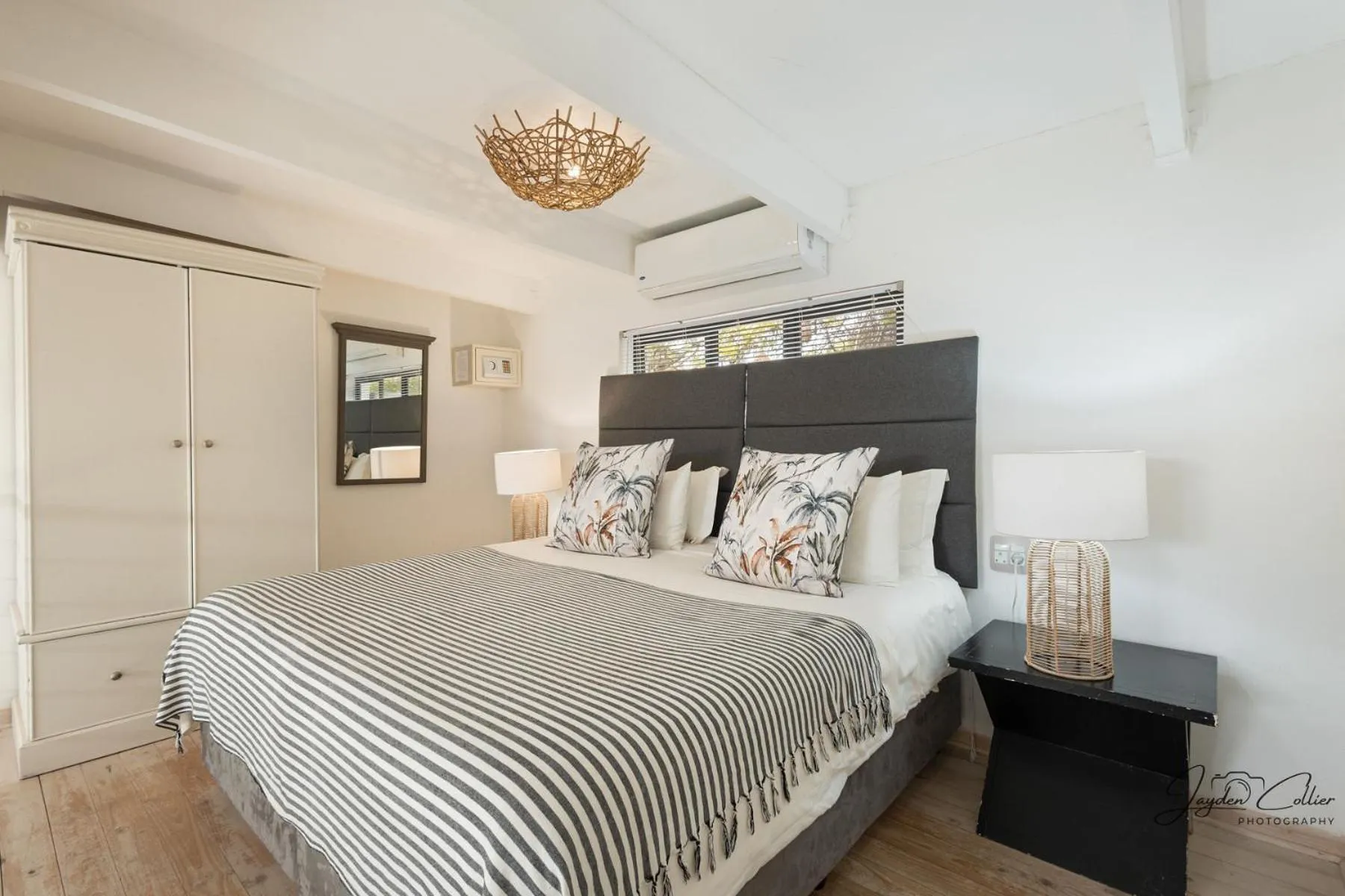 Bed in Karoo Retreat- Self Catering Villas and Guest House