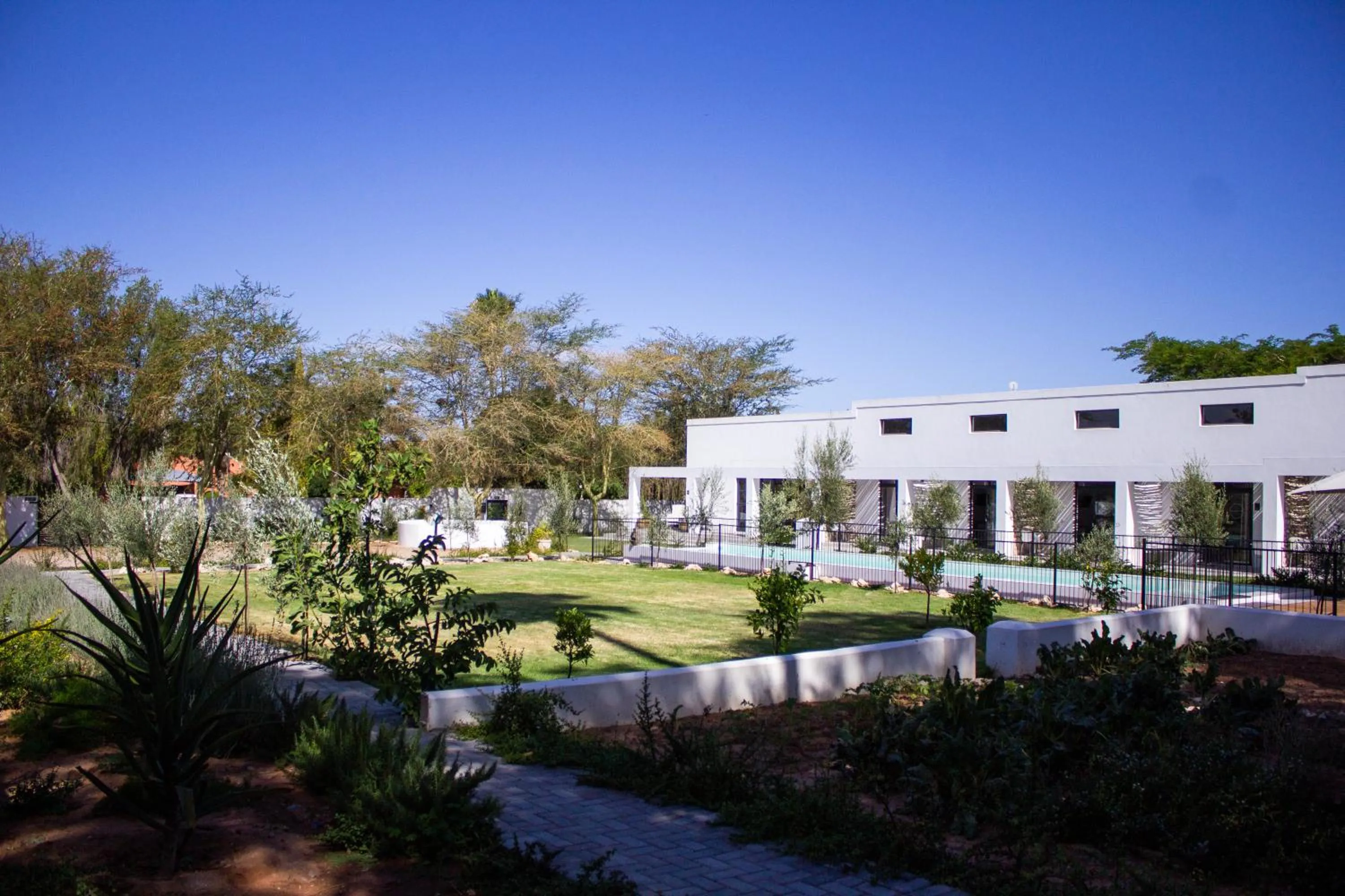 Garden in Karoo Retreat- Self Catering Villas and Guest House