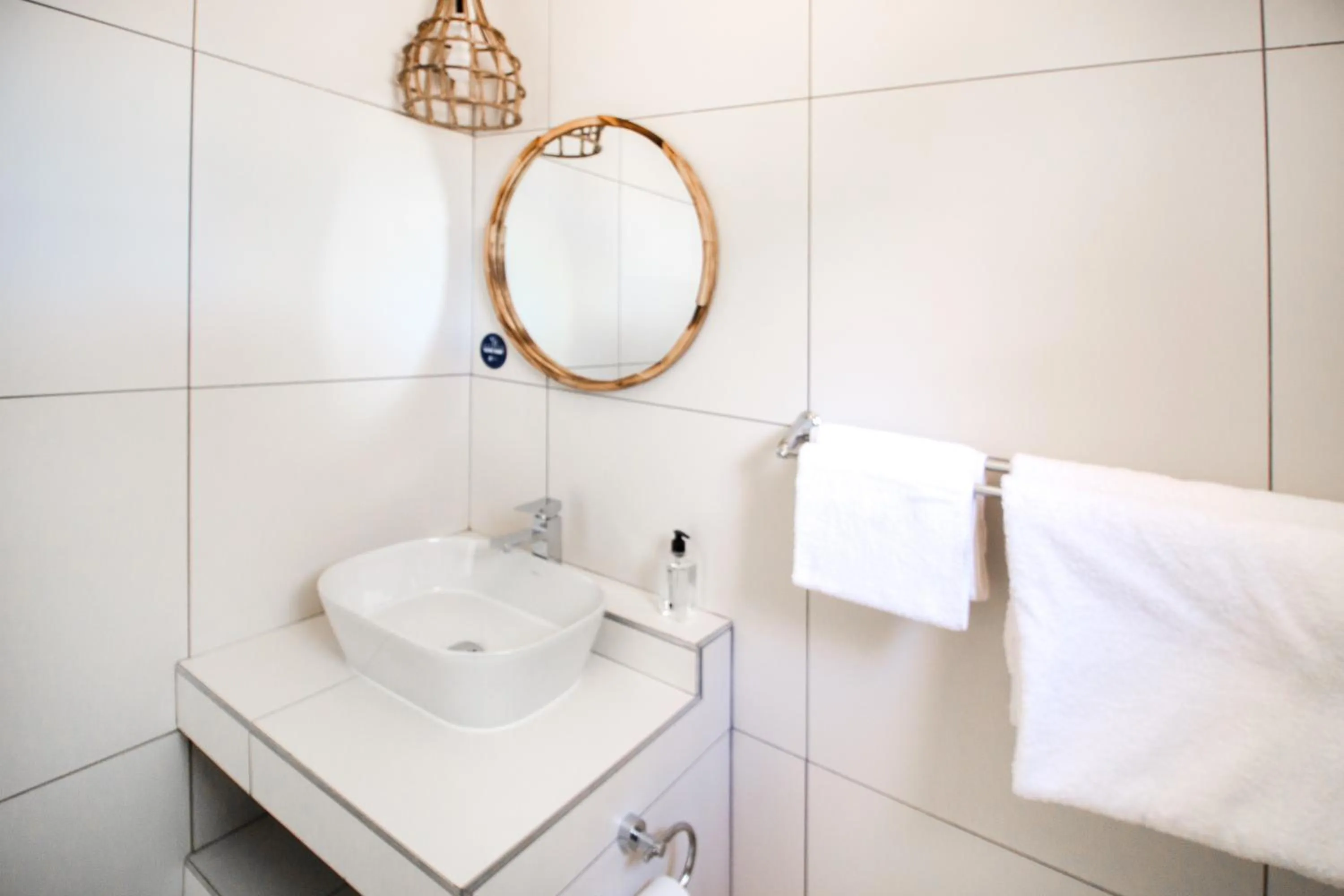 Bathroom in Karoo Retreat- Self Catering Villas and Guest House
