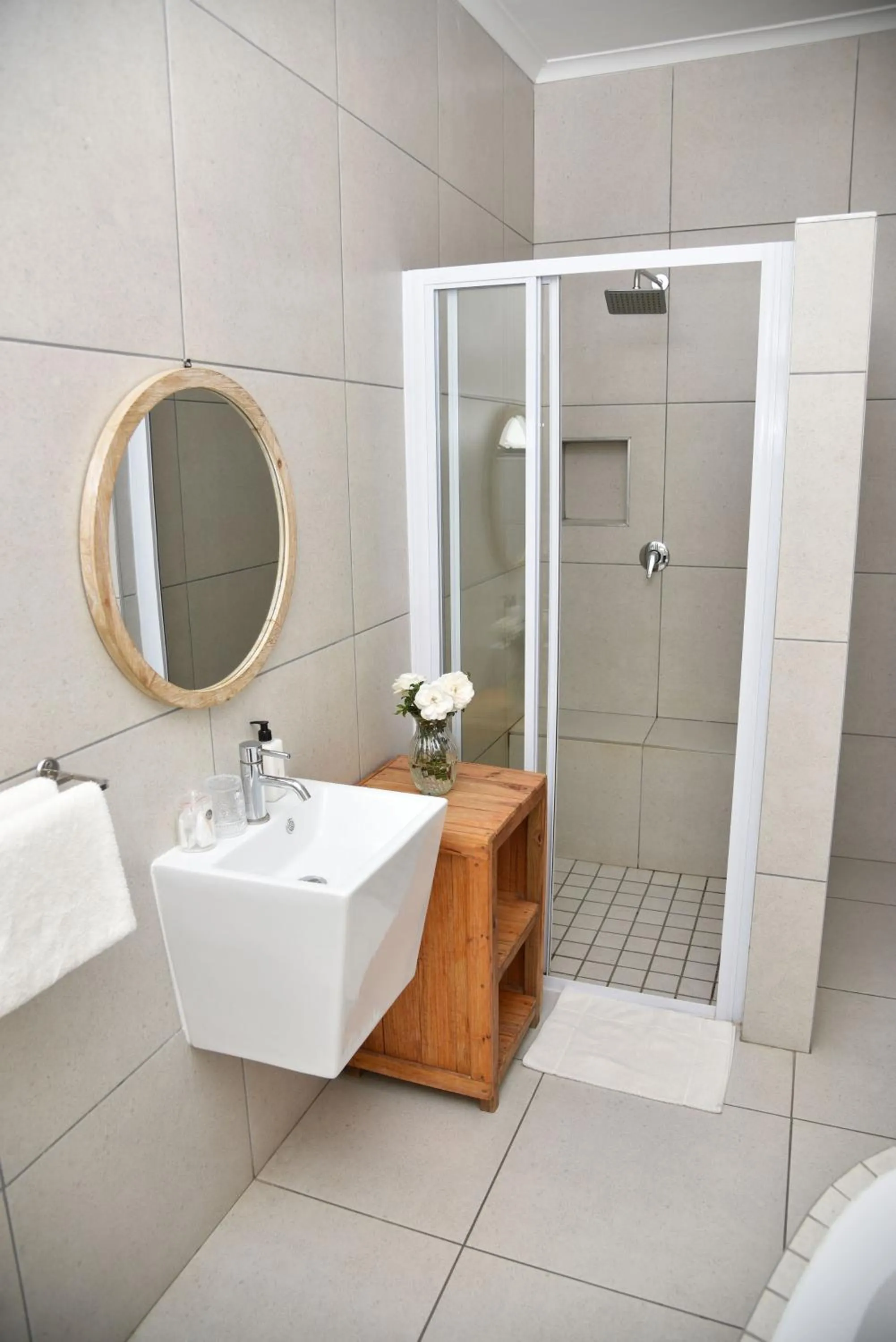 Shower in Karoo Retreat- Self Catering Villas and Guest House