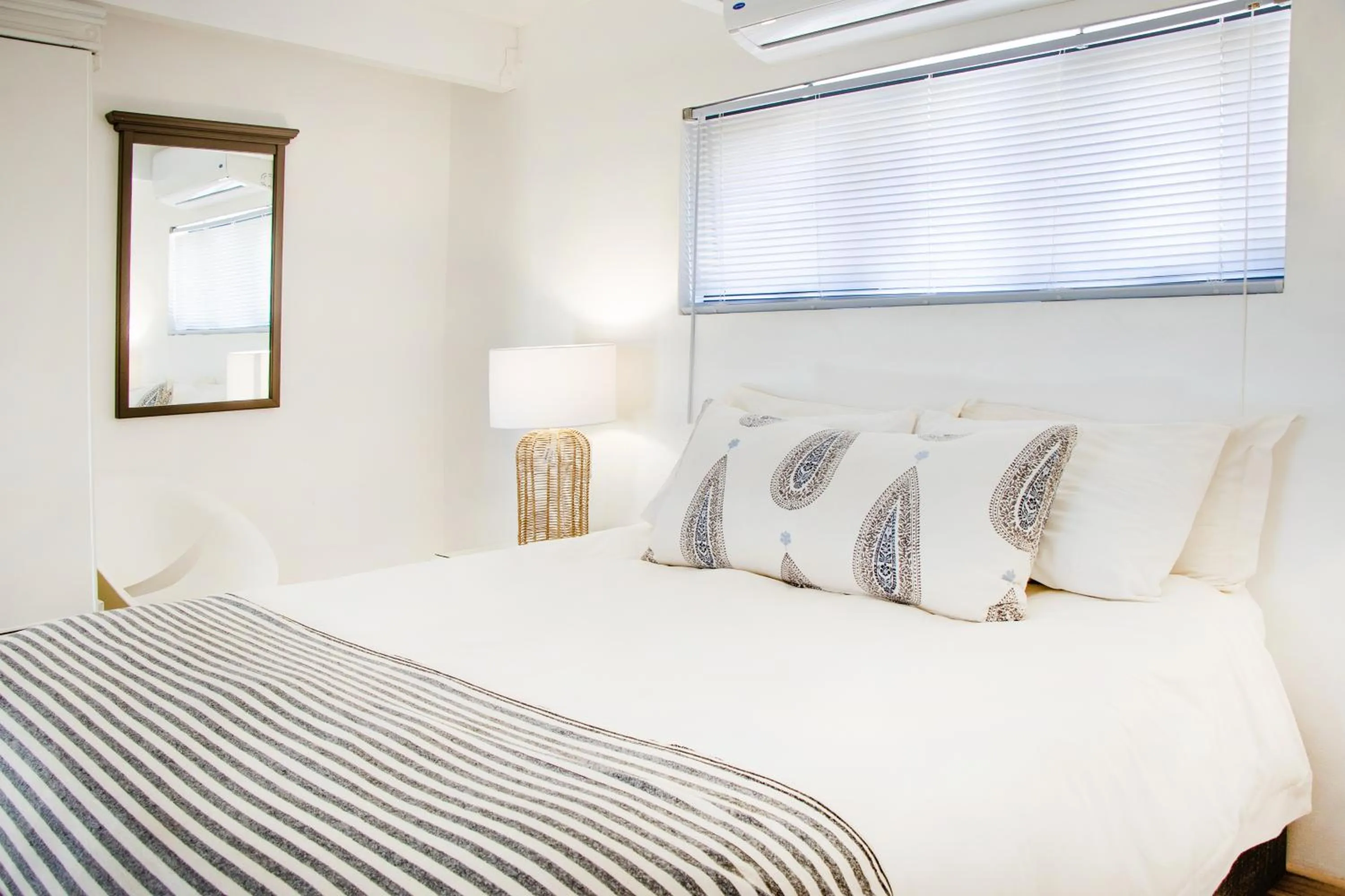 Bed in Karoo Retreat- Self Catering Villas and Guest House