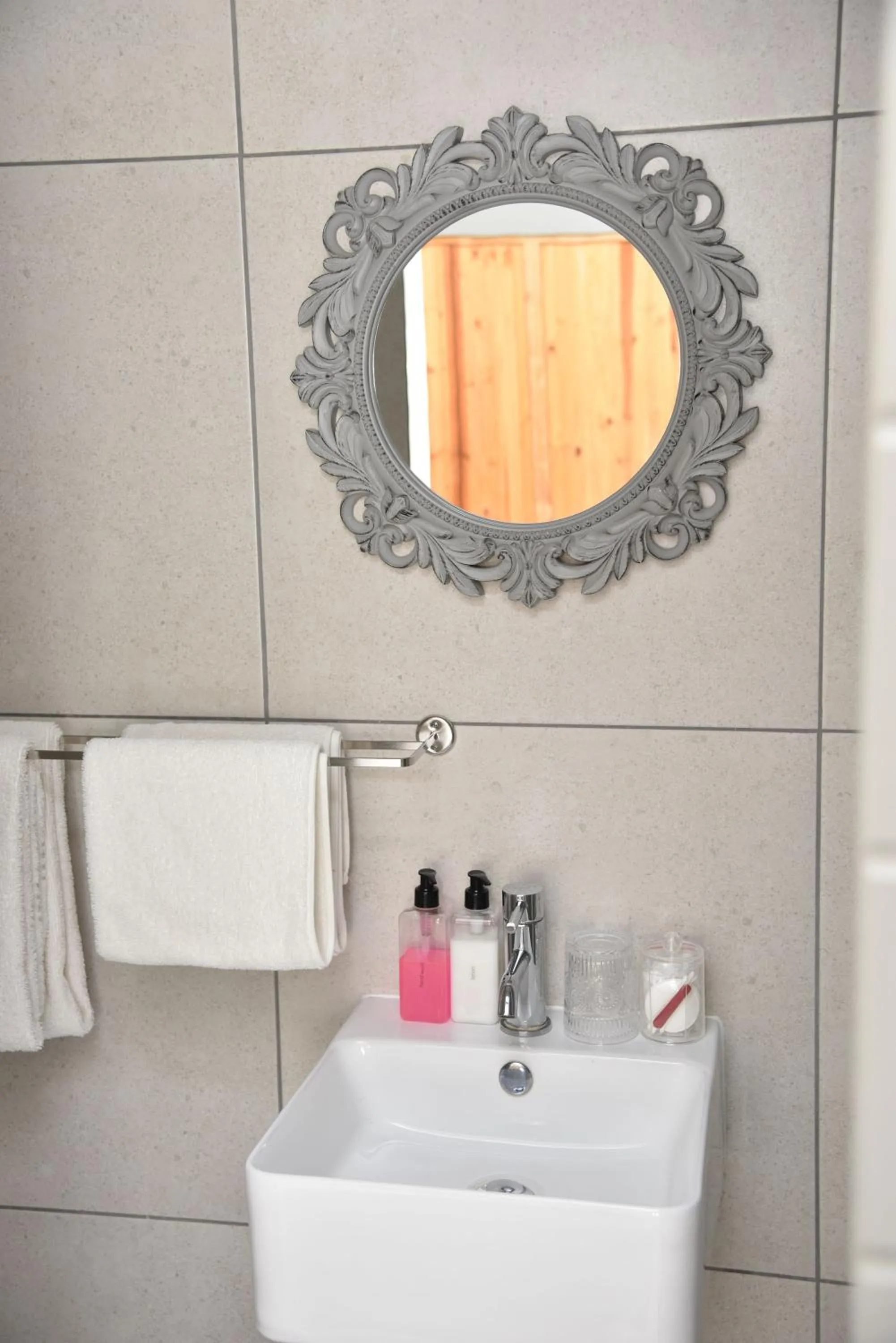 Bathroom in Karoo Retreat- Self Catering Villas and Guest House