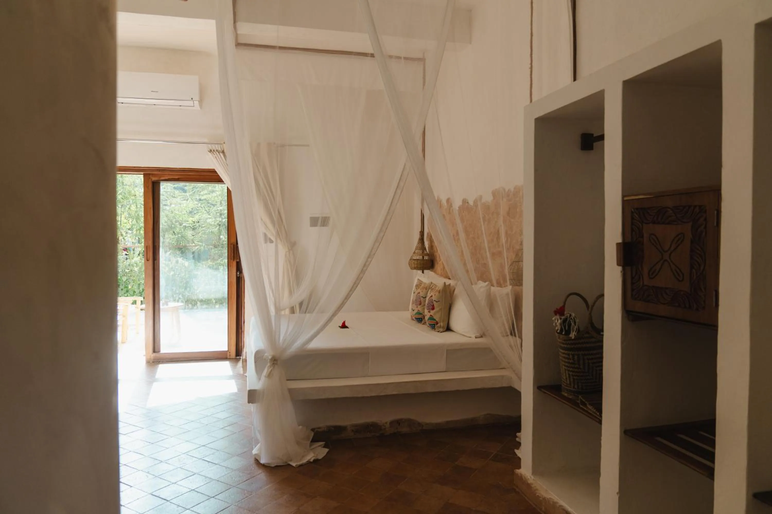 Photo of the whole room, Bed in Mvuvi Boutique Resort