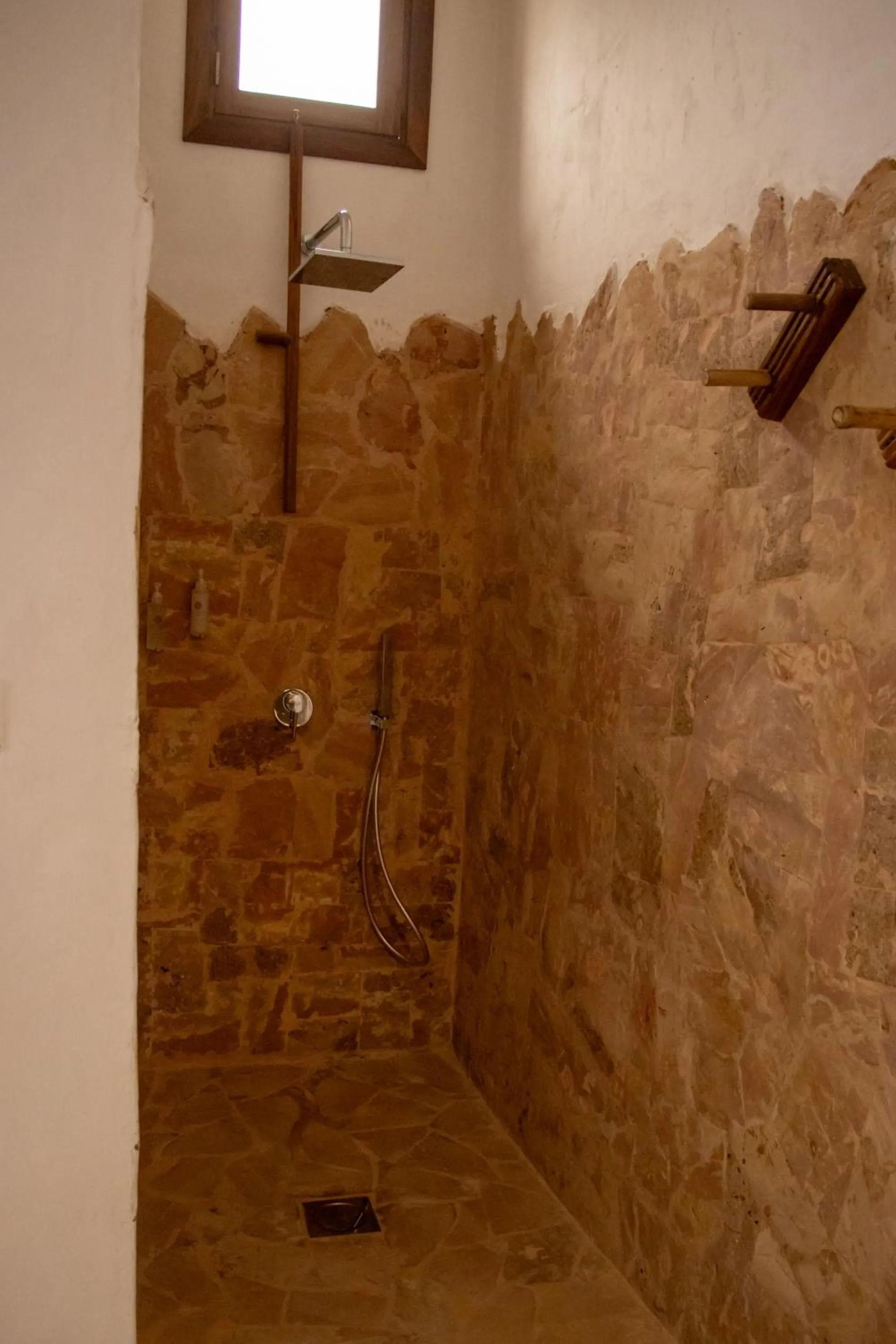 Shower in Mvuvi Boutique Resort