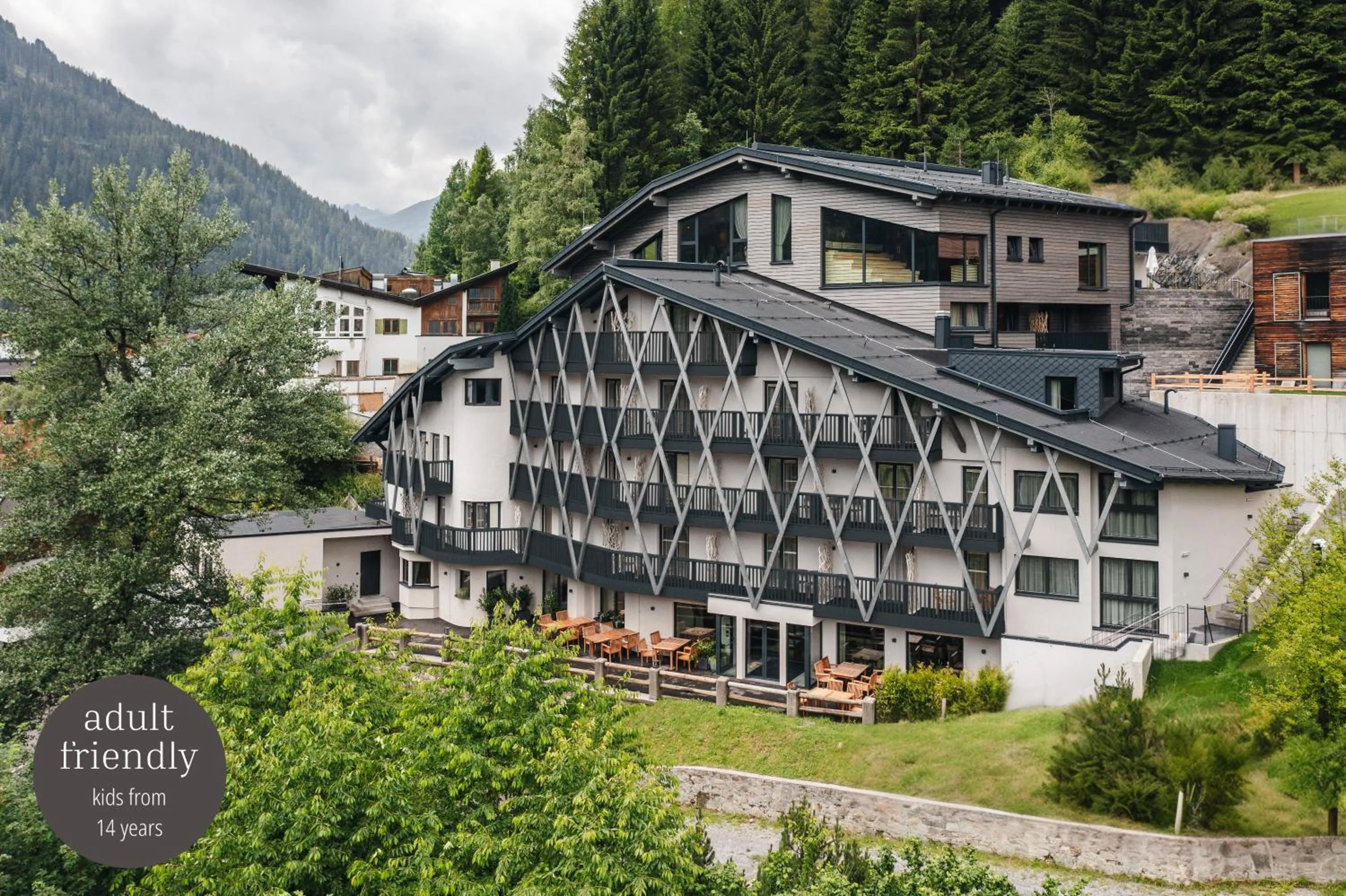 Property building in ARPURIA l 4 Star Superior l Adults Only