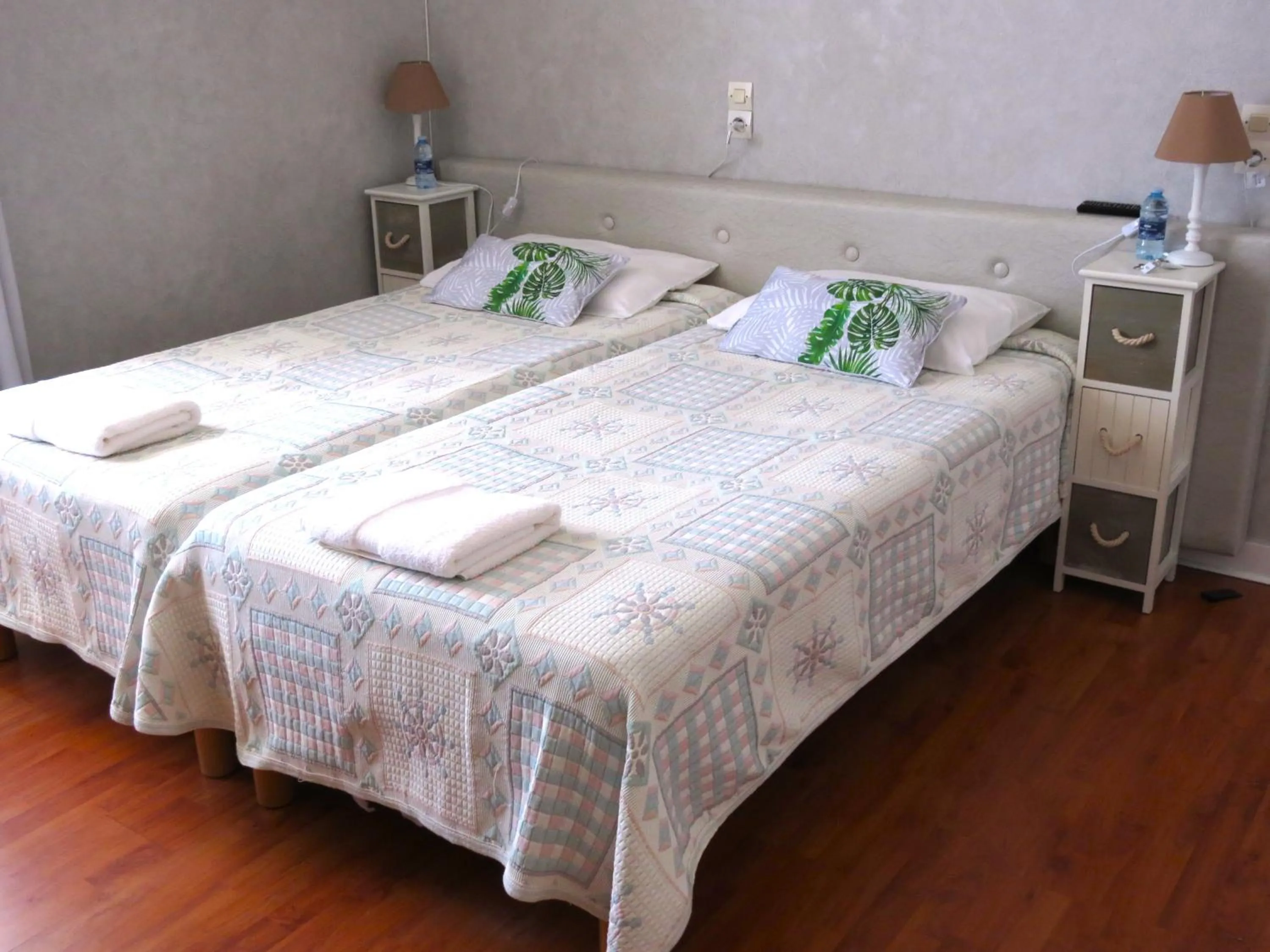 Bedroom, Bed in Hotel Au Petit Béarn