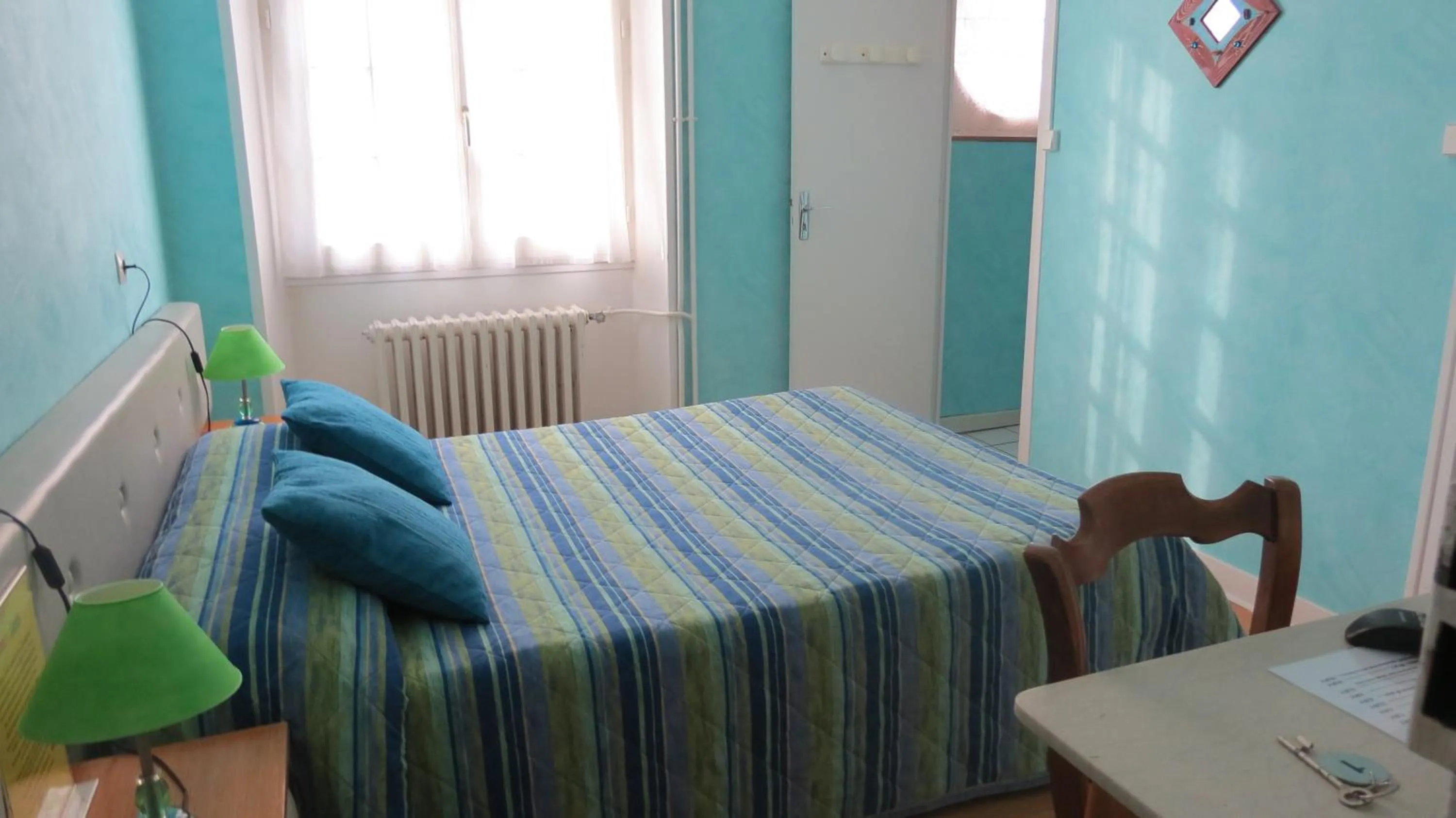 Photo of the whole room, Bed in Hotel Au Petit Béarn