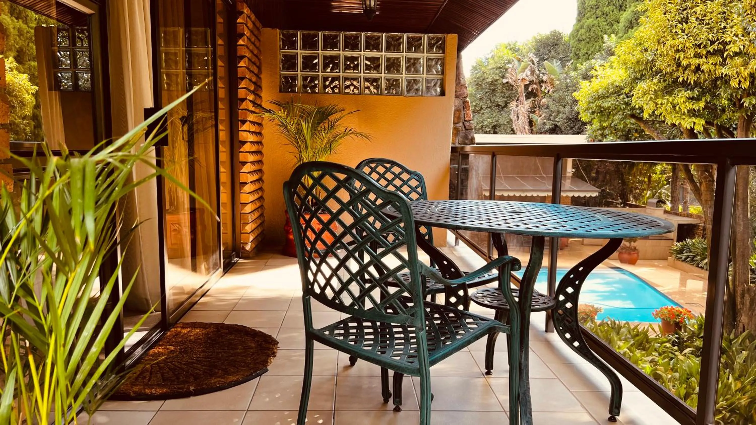 Patio in 27A on Angus