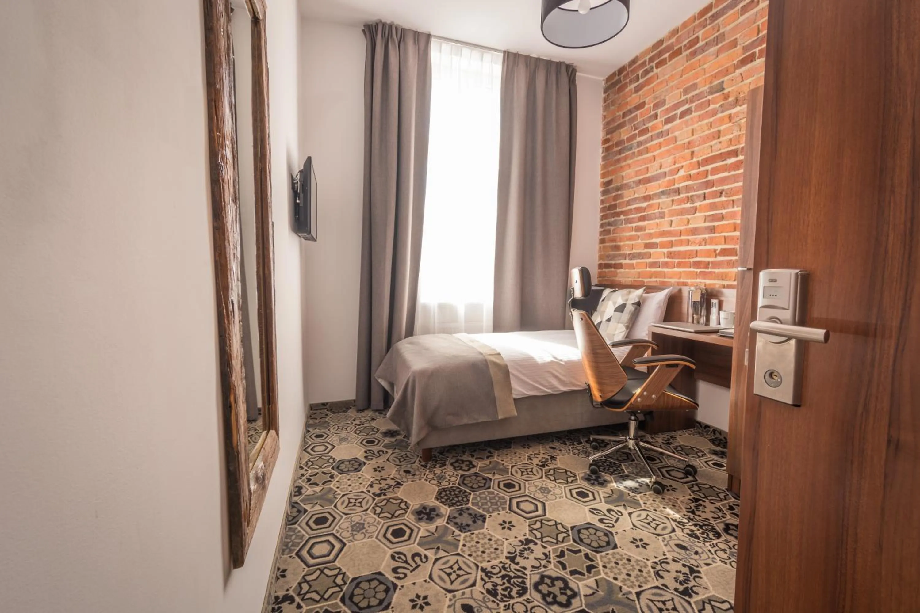 Bed in Hotel Lavender