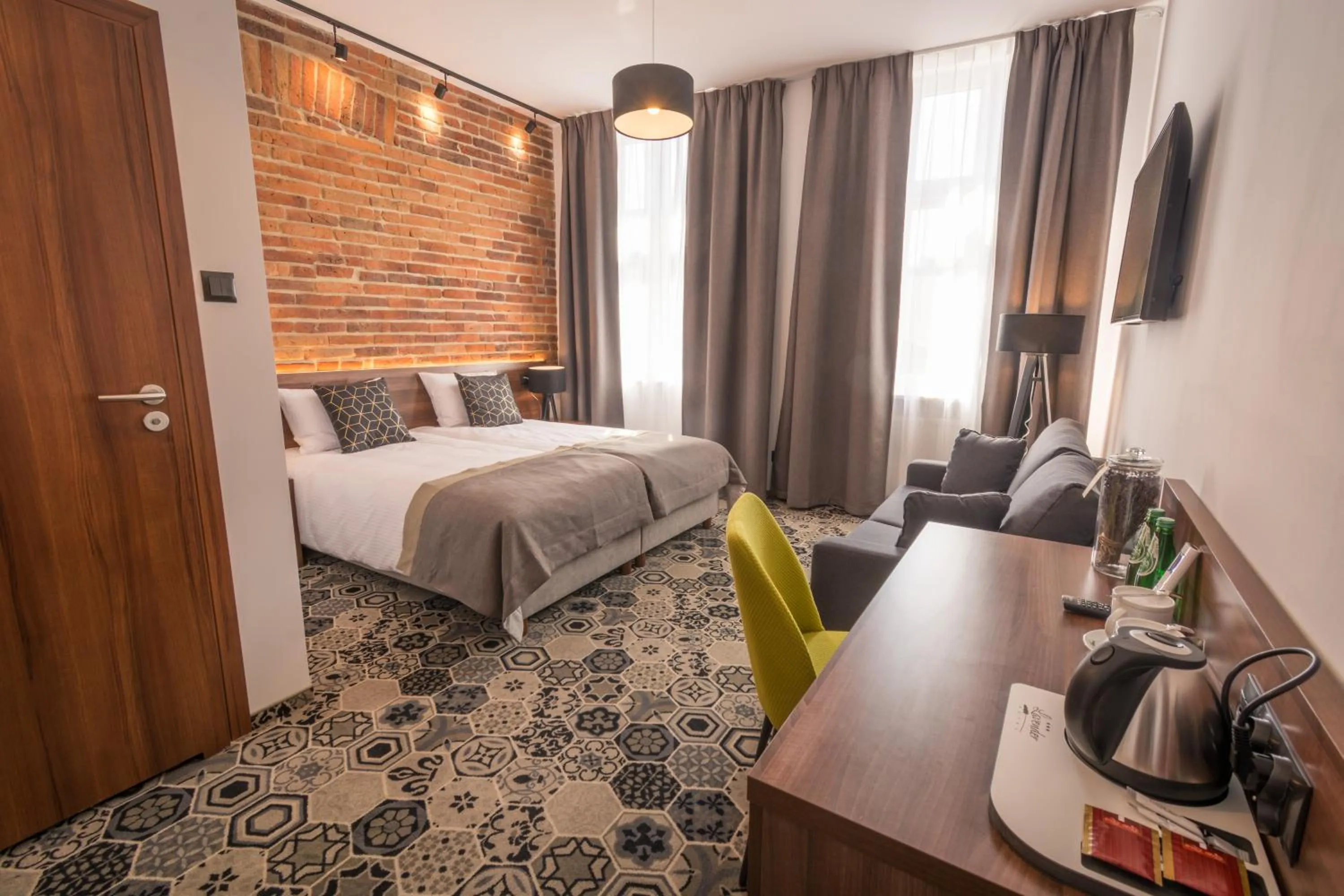 Bed in Hotel Lavender