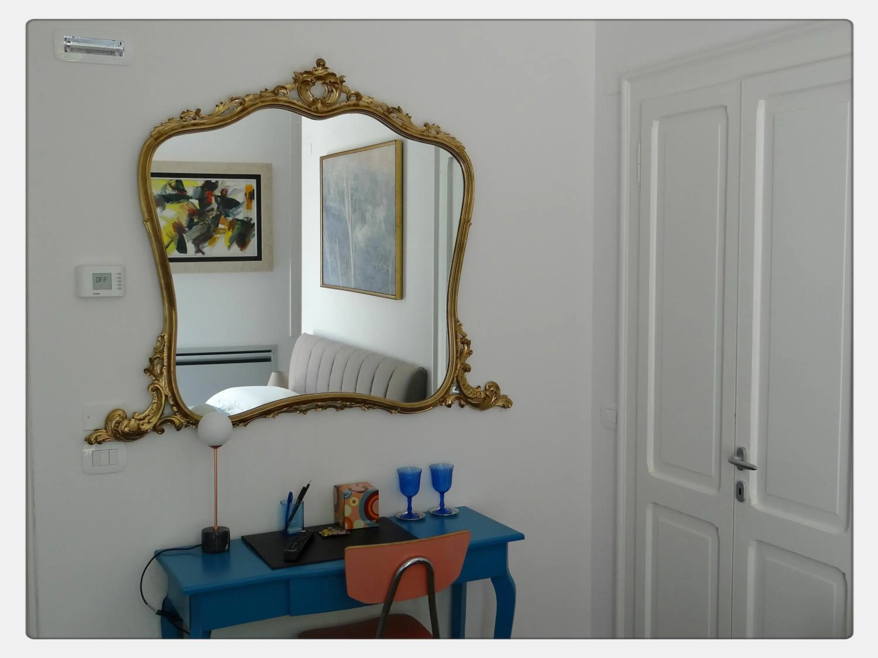 Decorative detail in FRich B&B