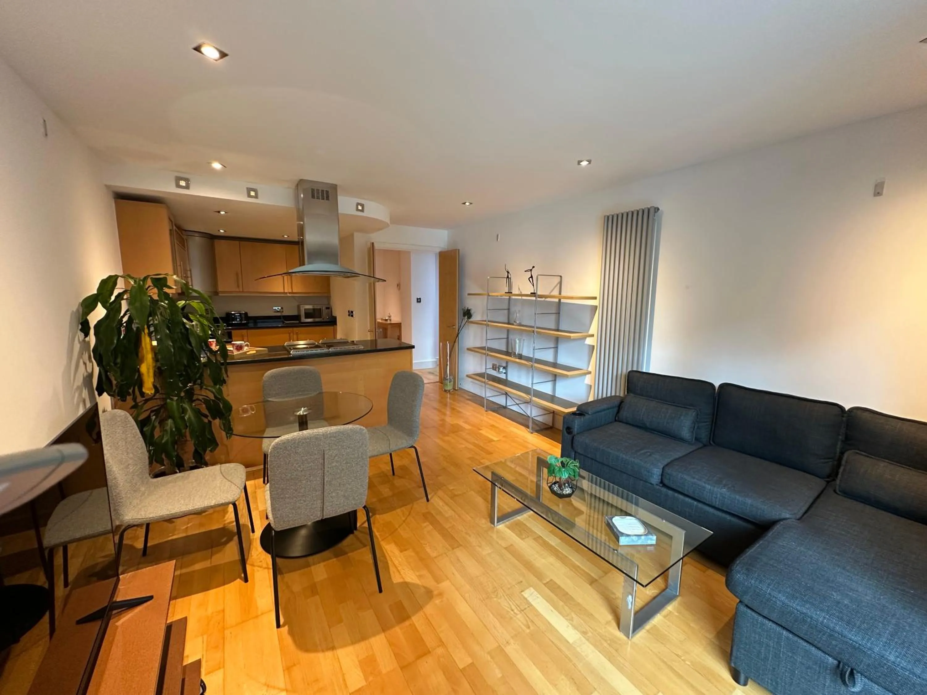 Kitchen or kitchenette in Canary Wharf - Luxury Apartments