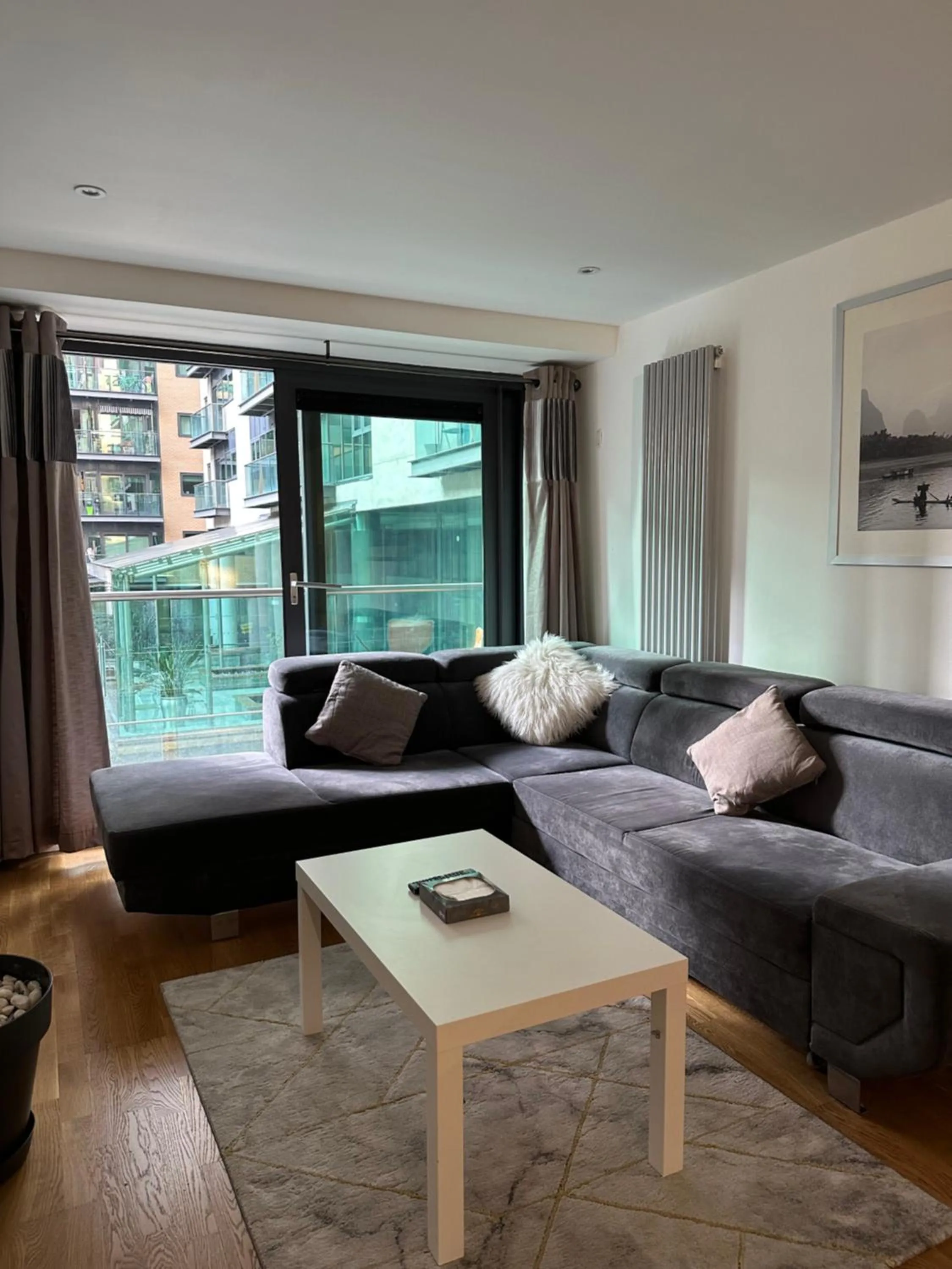 Living room in Canary Wharf - Luxury Apartments