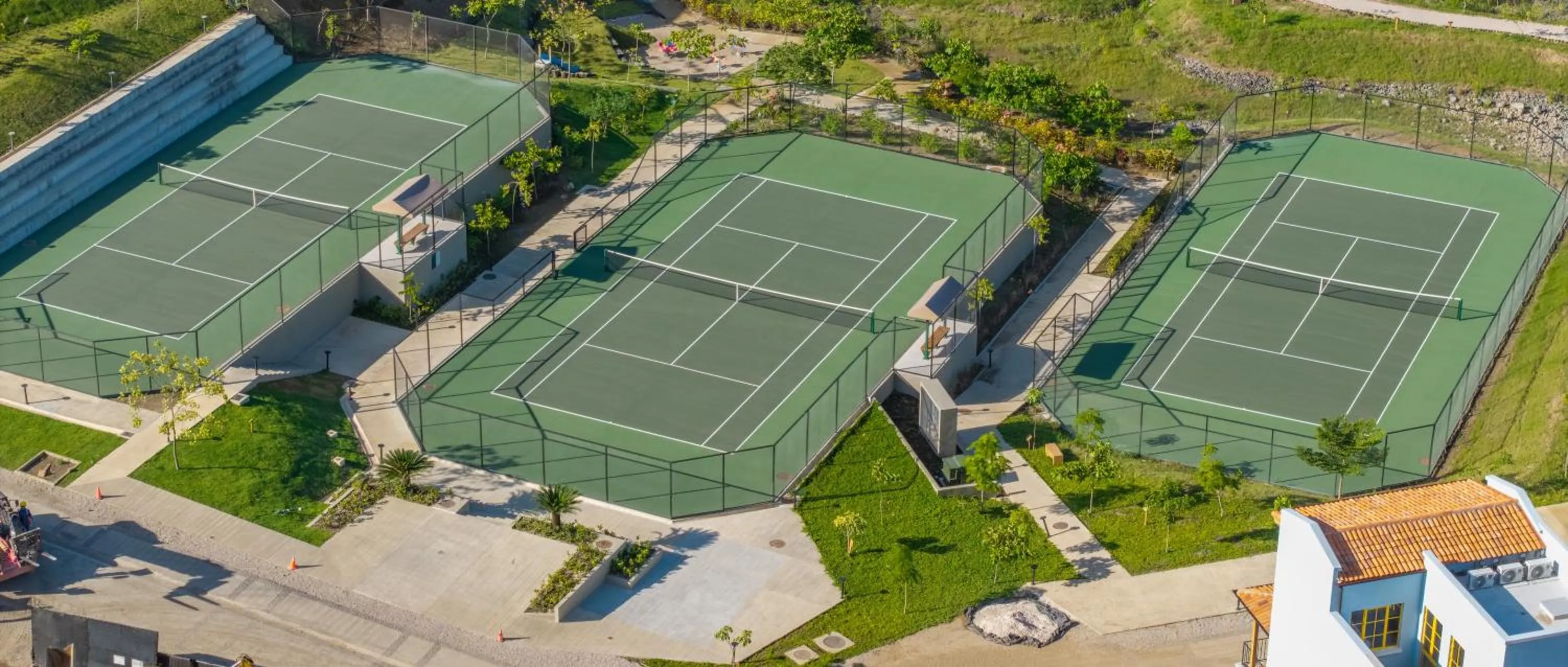 Tennis court in Santarena Hotel at Las Catalinas
