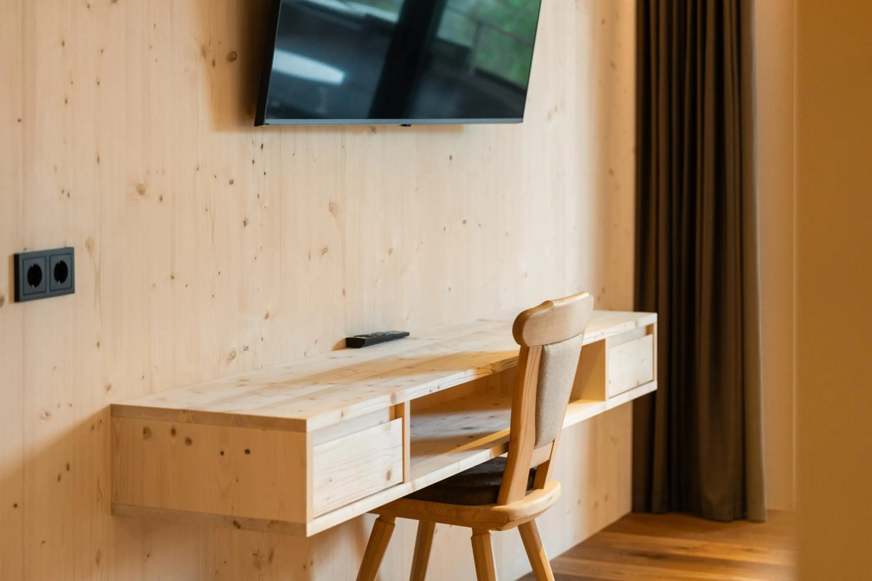 TV and multimedia in Dolomites Nature Hotel Vigilerhof