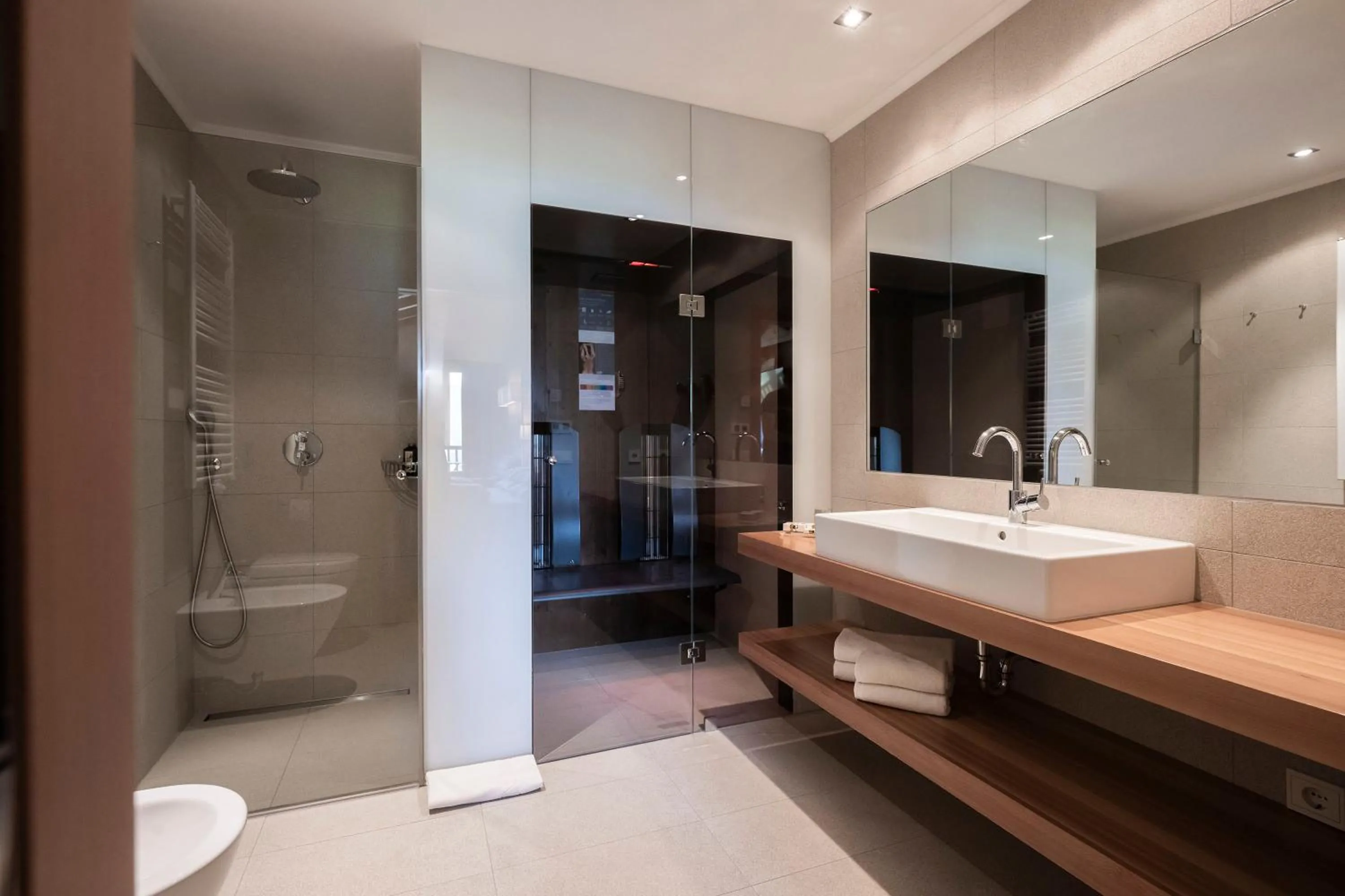 Photo of the whole room in Dolomites Nature Hotel Vigilerhof