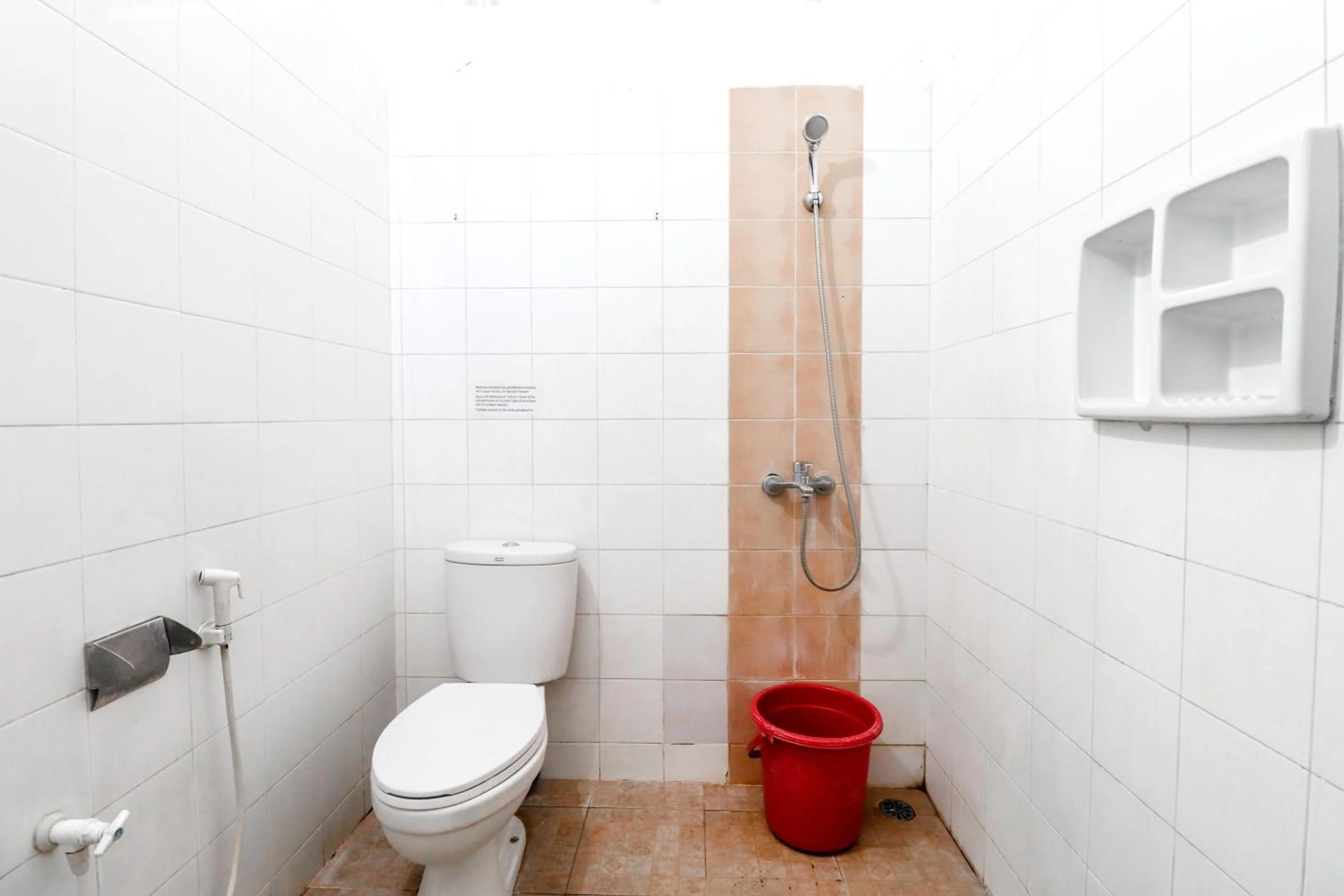 Bathroom in Hotel Limaran 1