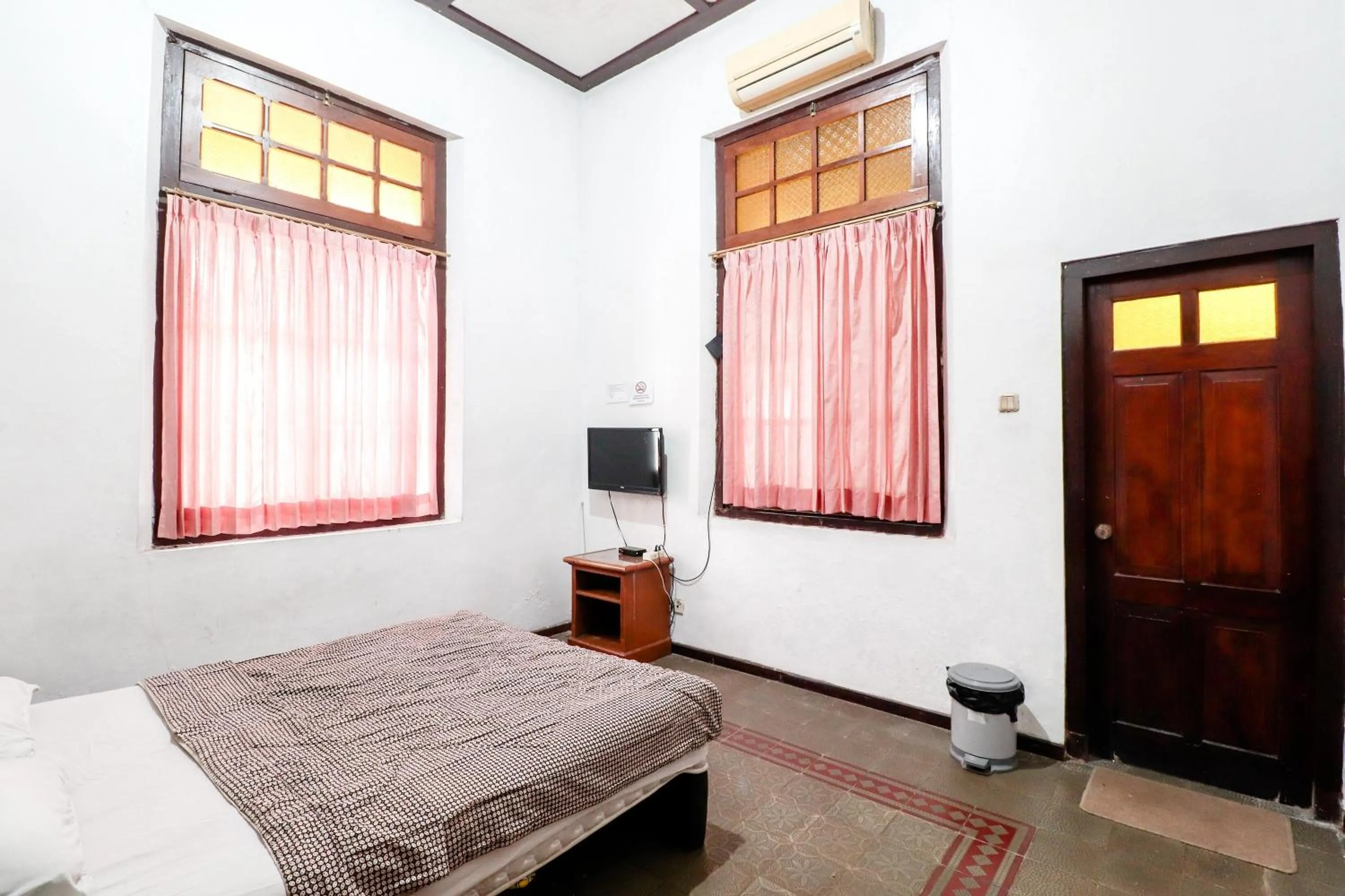 Bed in Hotel Limaran 1