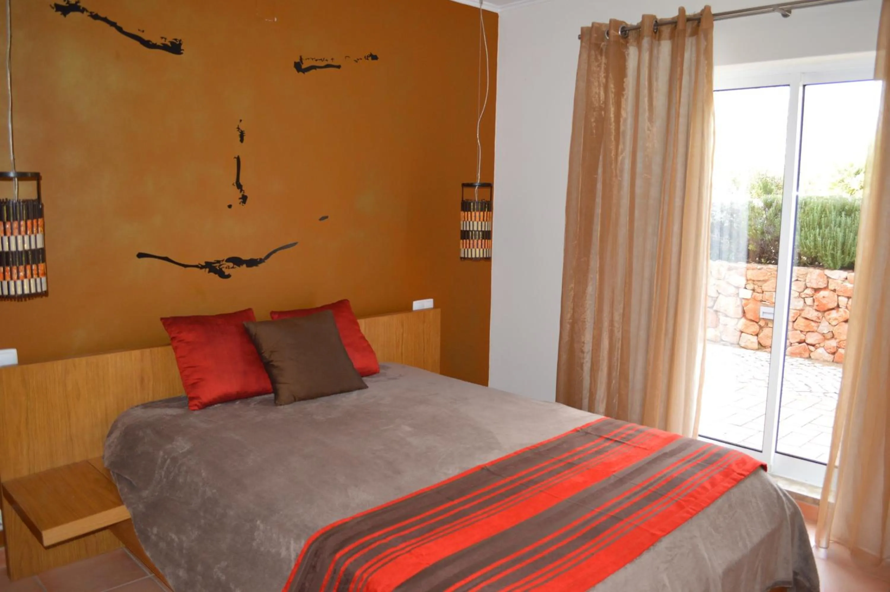 Photo of the whole room, Bed in Quinta da Mesquita